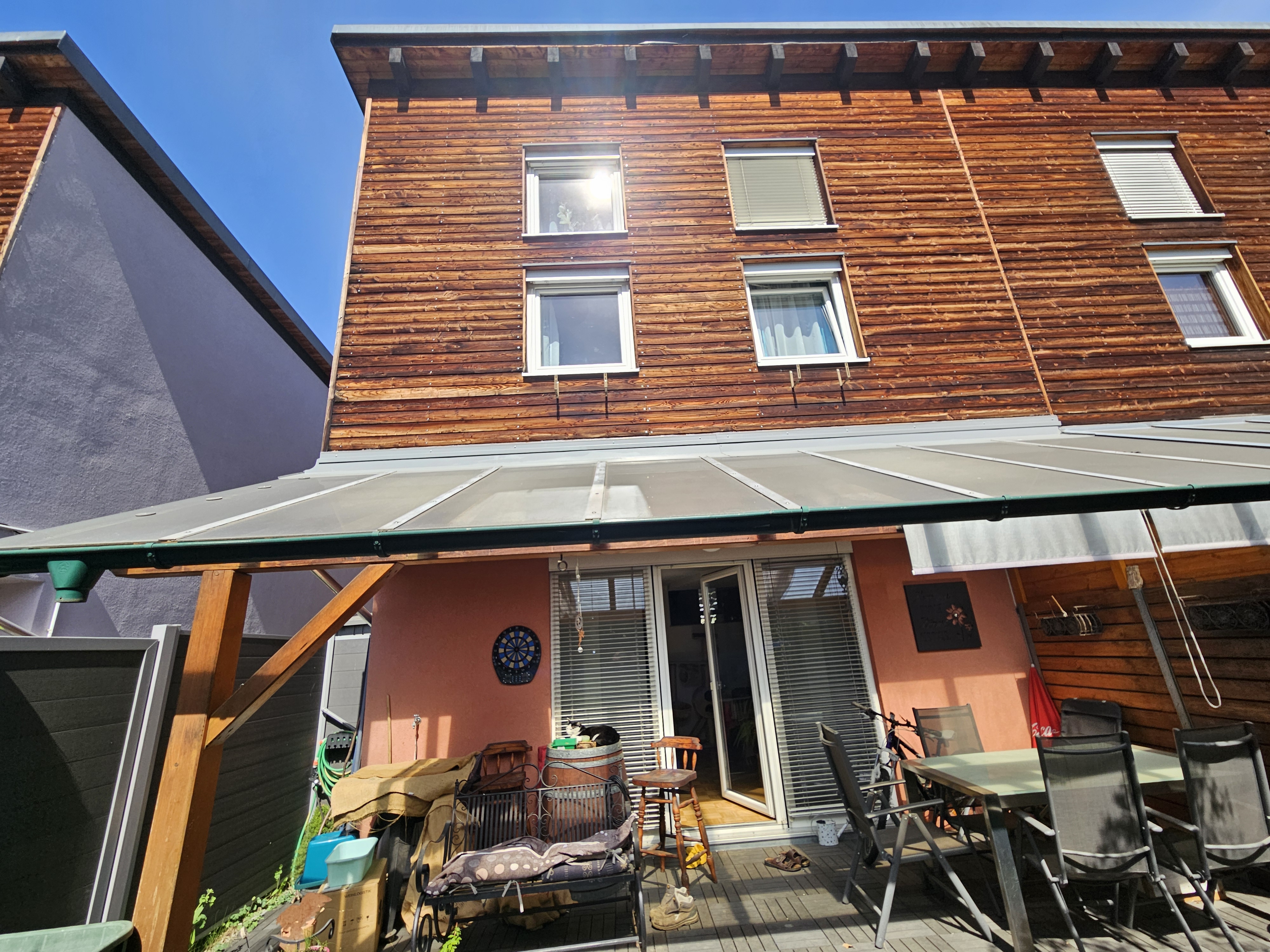 Modernes Eckreihenhaus mit Garten und Doppelcarport in beliebter, sonniger Siedlungslage  /  / 8605&nbsp;Kapfenberg / Bild 1