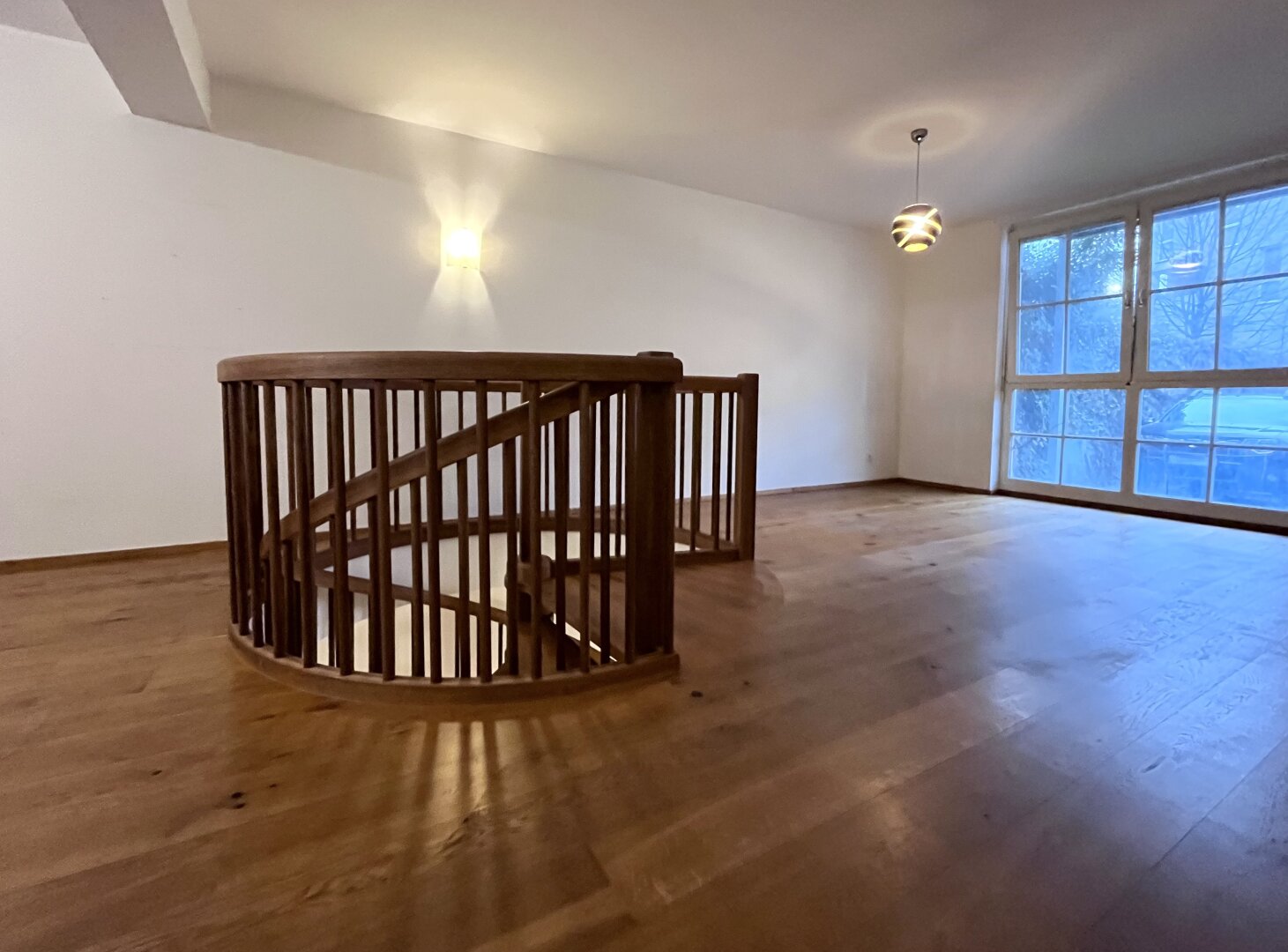 Elegante Stadtwohnung mit Galeriecharakter & Souterrainbereich