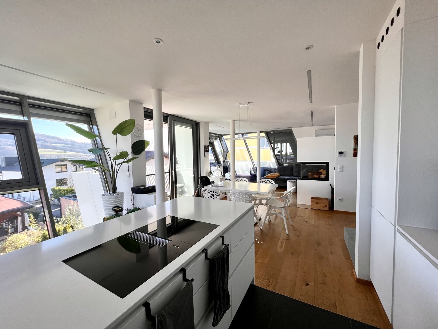 Modernes Architektenhaus mit Seeblick /  / 5164&nbsp;Seeham / Bild 1