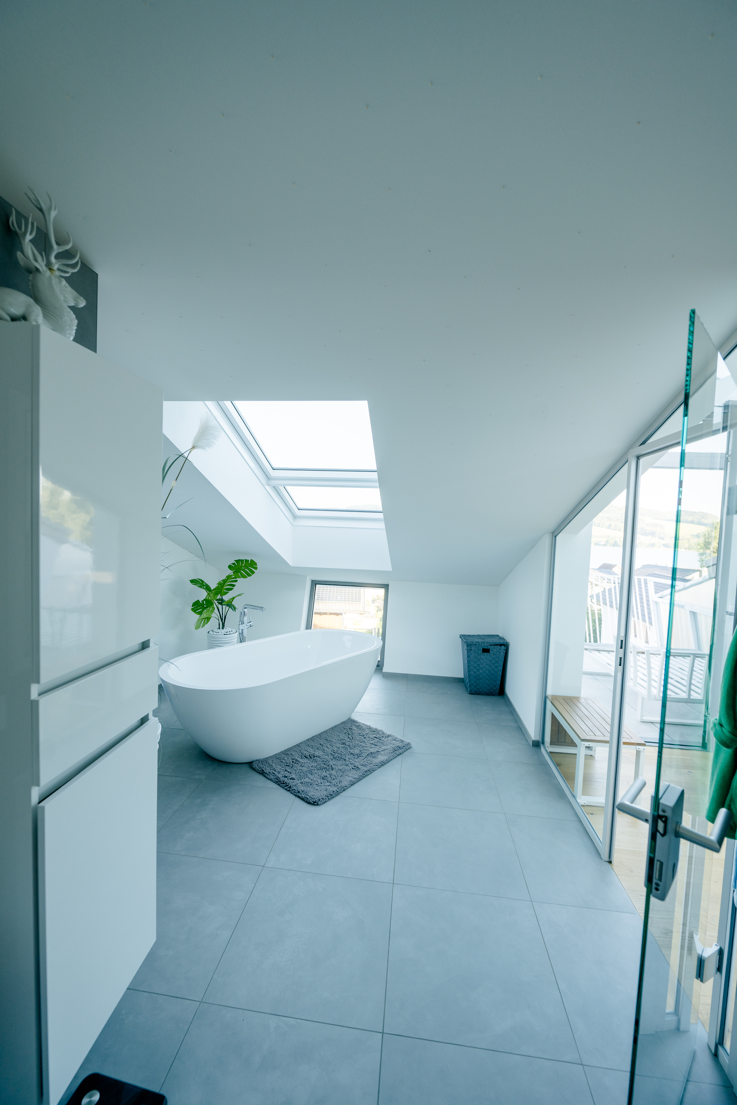 Modernes Architektenhaus mit Seeblick /  / 5164&nbsp;Seeham / Bild 3