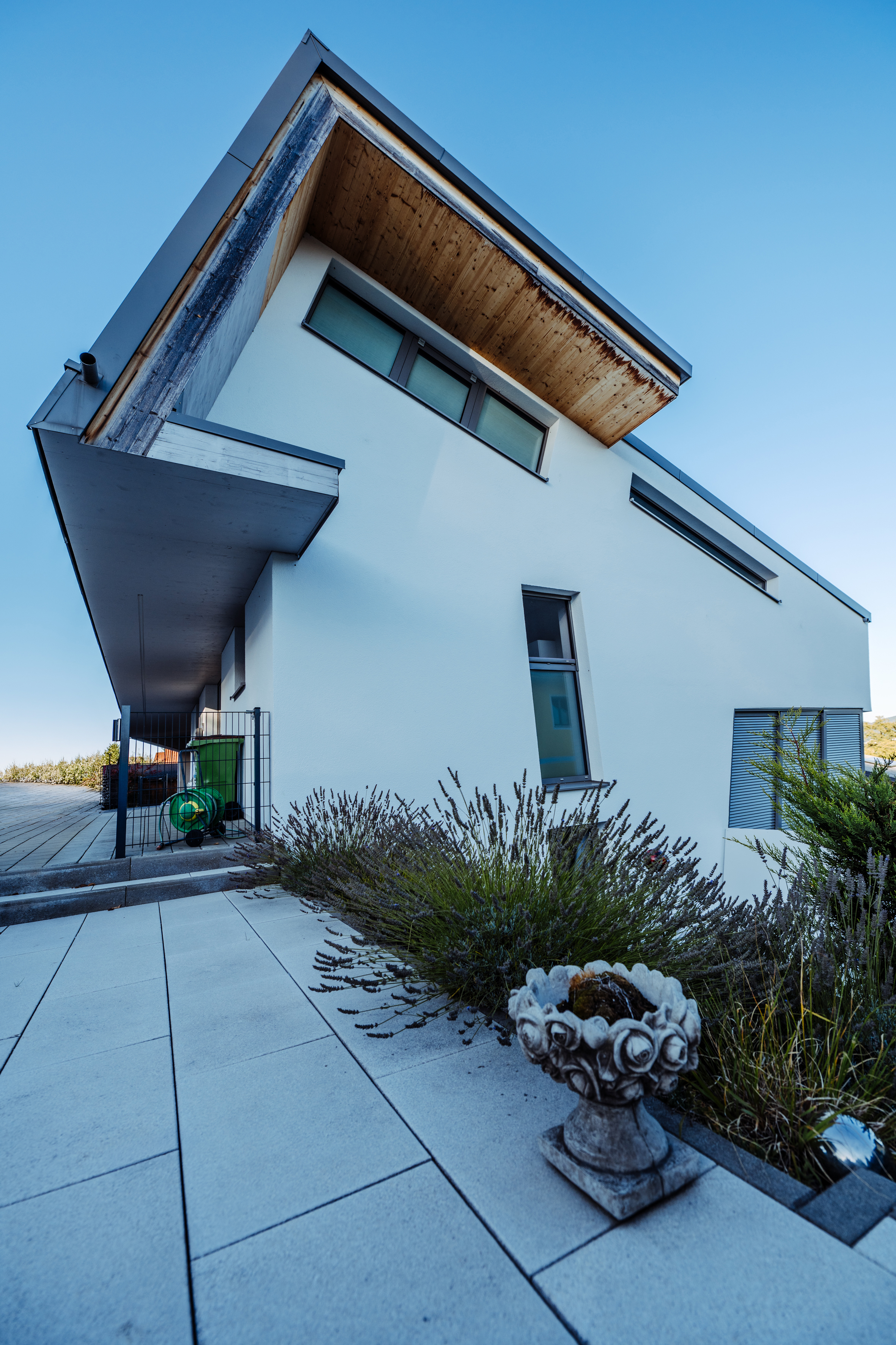Modernes Architektenhaus mit Seeblick /  / 5164&nbsp;Seeham / Bild 15
