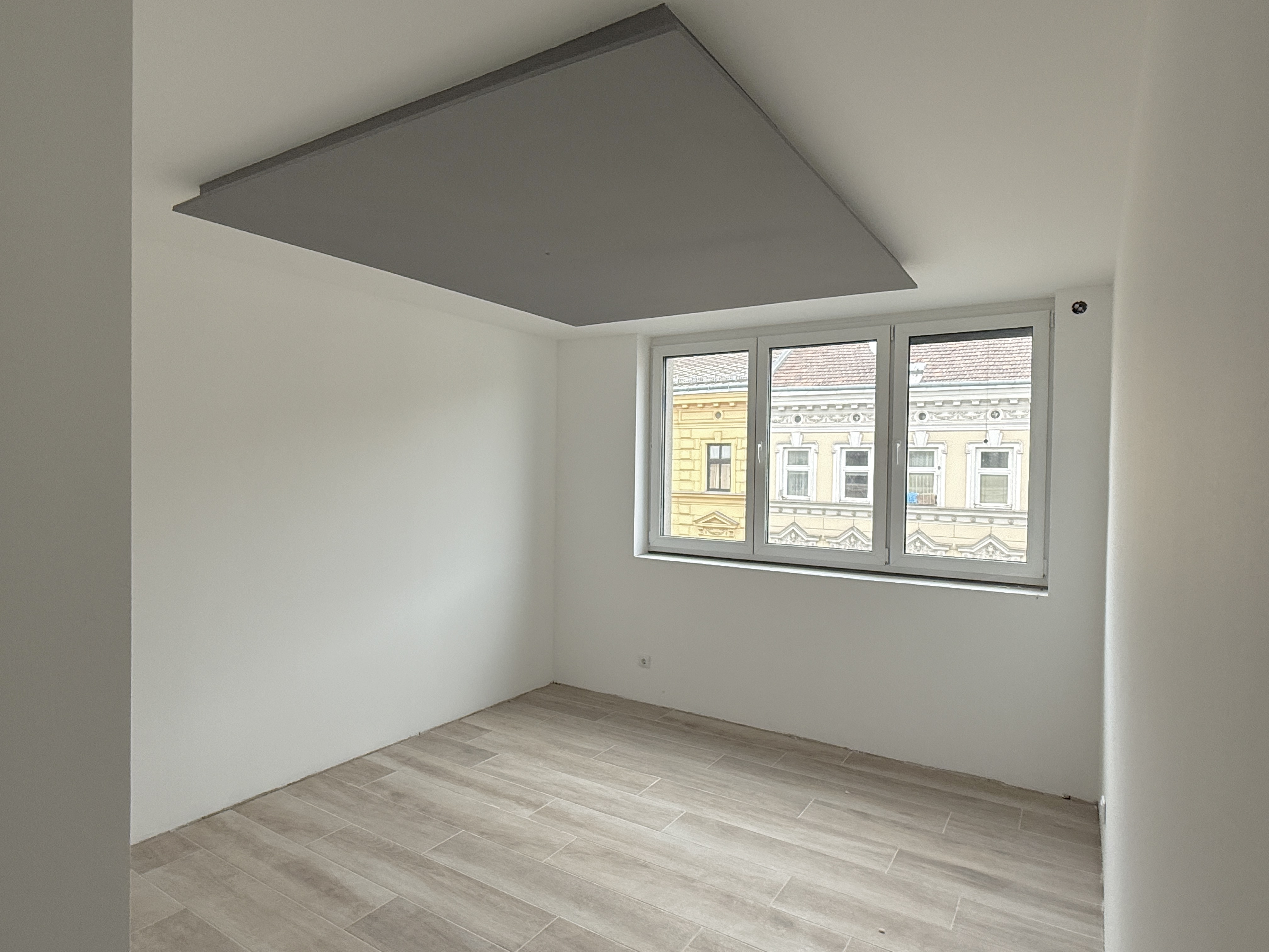 ERSTBEZUG nahe U3: Auenflche Innenhoflage ohne direkten Gegenber, Lift, Luftwrmepumpe, Kche u.v.m.!  /  / 1160 Wien / Bild 3