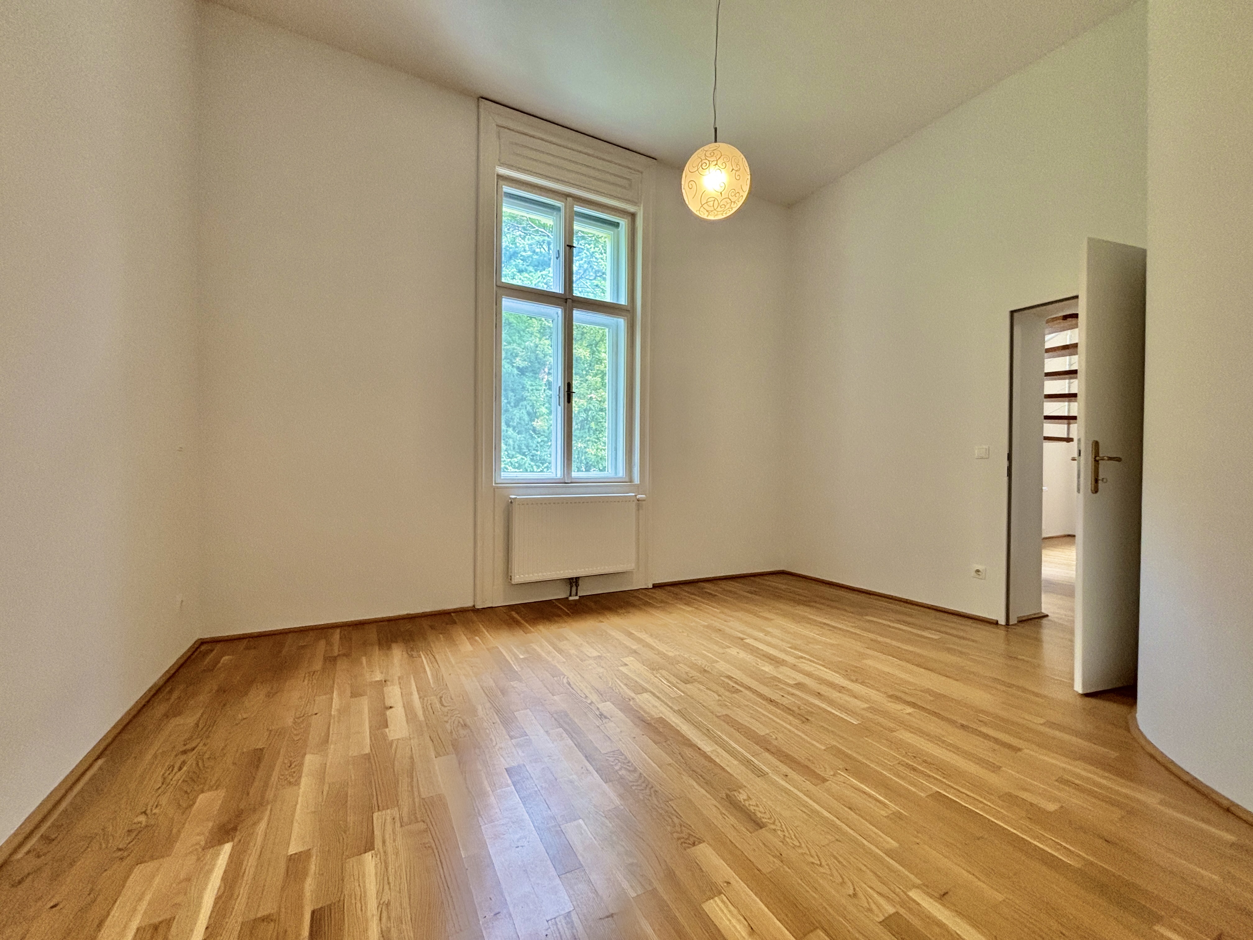 Adventsaktion:PROVISIONSFREI I Dachterrasse mit Blick auf die Burgruine Rauhenstein | Stellpltze verfgbar I freier Mietzins I  /  / 2500 Baden / Bild 4