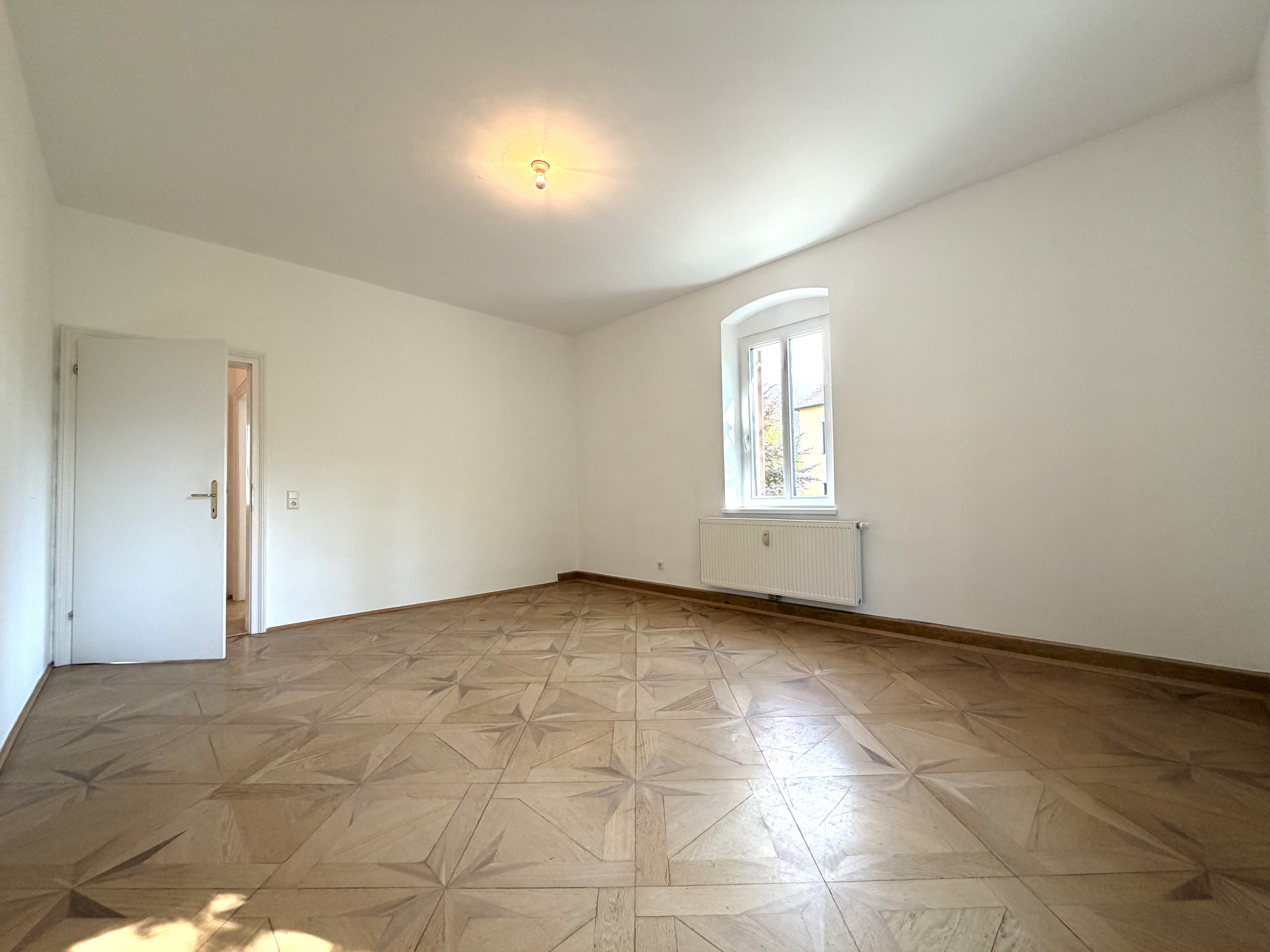 Sch�ne 2-Zimmer-Wohnung mit Baurecht in bester Lage von H�tting! /  / 6020&nbsp;Innsbruck / Bild 1