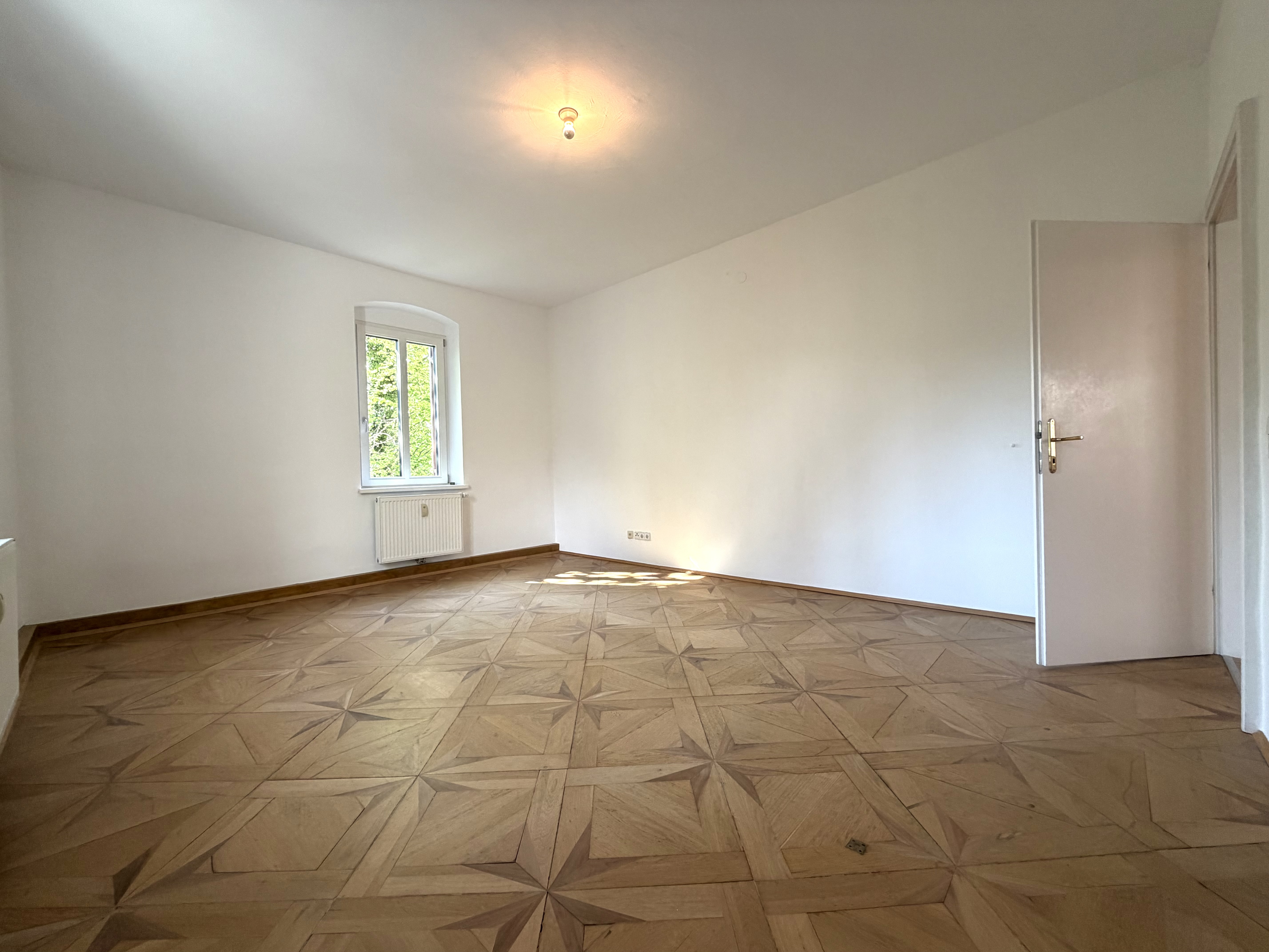 Sch�ne 2-Zimmer-Wohnung mit Baurecht in bester Lage von H�tting! /  / 6020&nbsp;Innsbruck / Bild 2