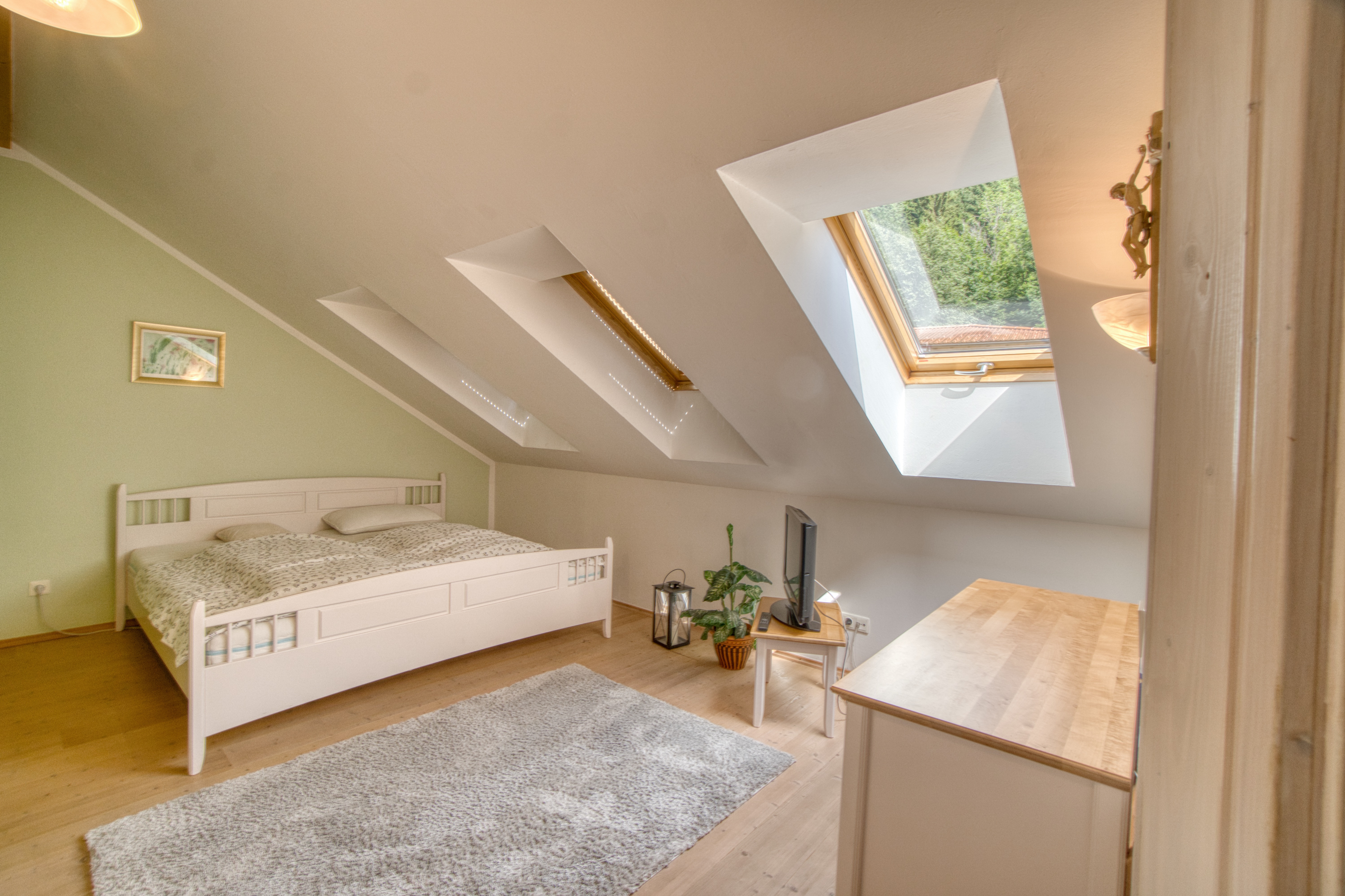 5-Zimmer-Wohnnung mit gro�em S�dbalkon in absoluter Ruhelage /  / 6065&nbsp;Thaur / Bild 4