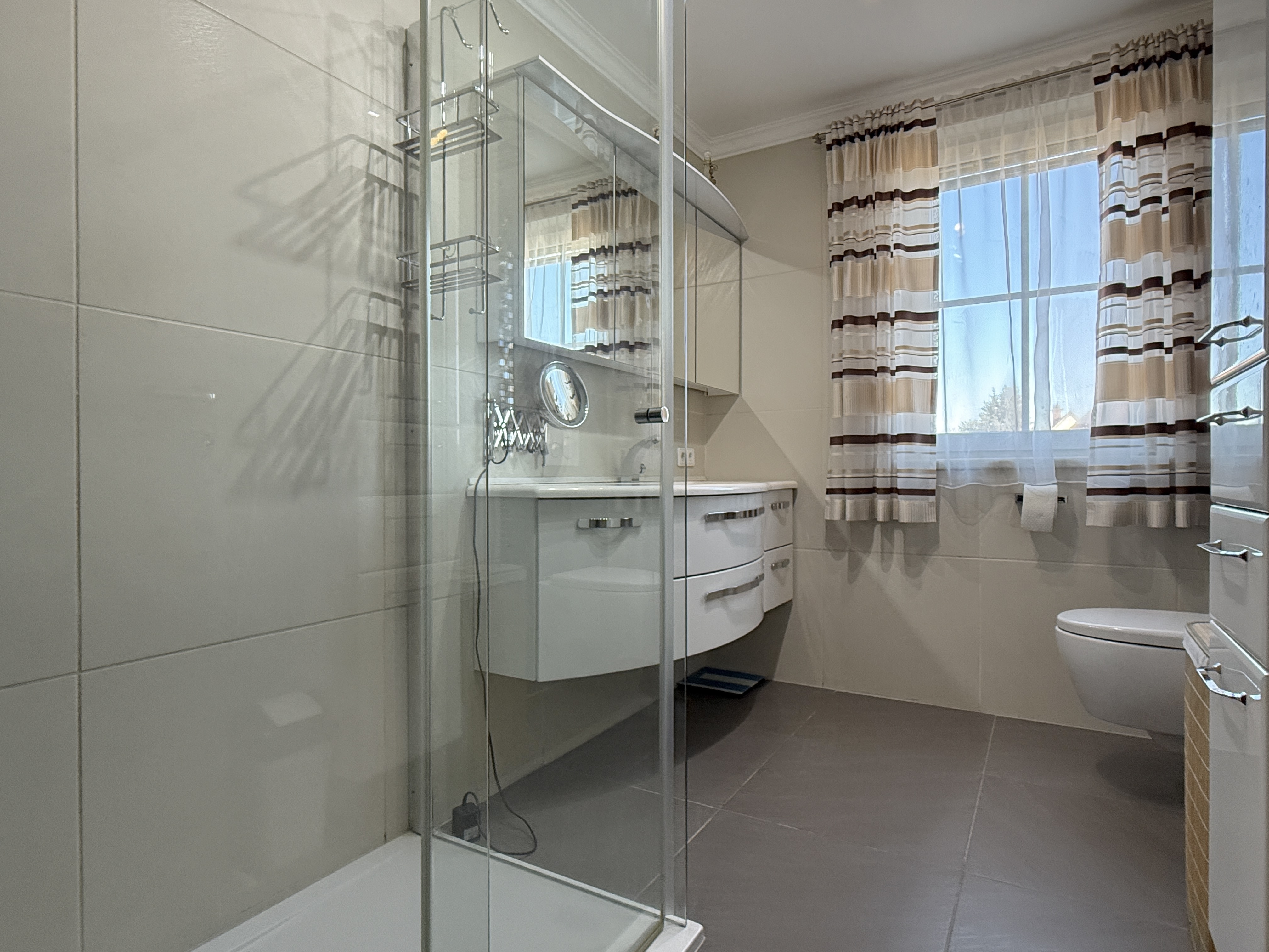 Saniertes Einfamilienhaus mit Solaranlage, Photovoltaik, Pool, Erdw�rme, Fu�bodenheizung u.v.m.!  /  / 3751&nbsp;Sigmundsherberg / Bild 1