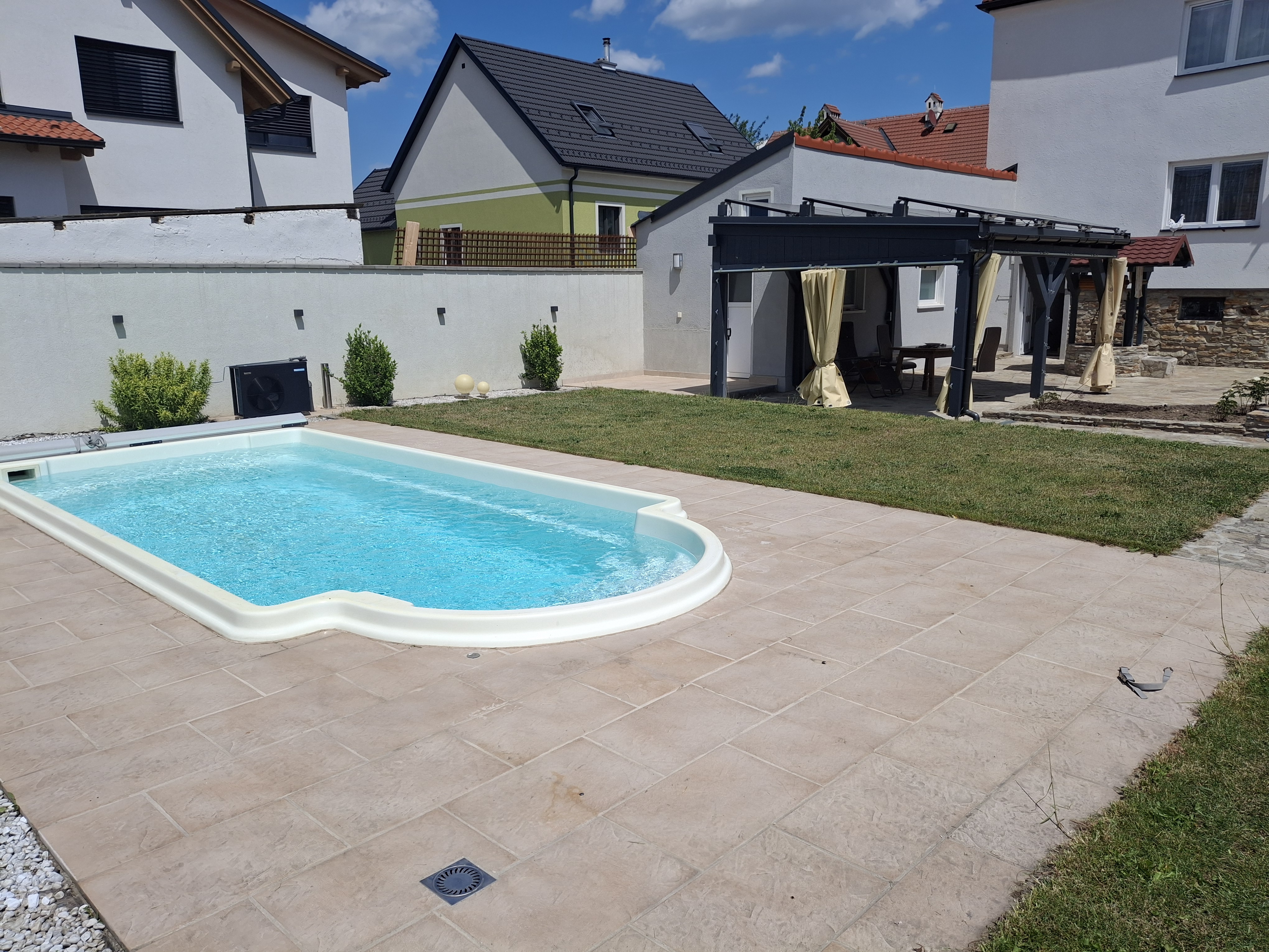 Provisionsfrei: Modernes Einfamilienhaus mit Pool, PV-Anlage, Erdw�rme & gro�em Garten /  / 3751&nbsp;Sigmundsherberg / Bild 1