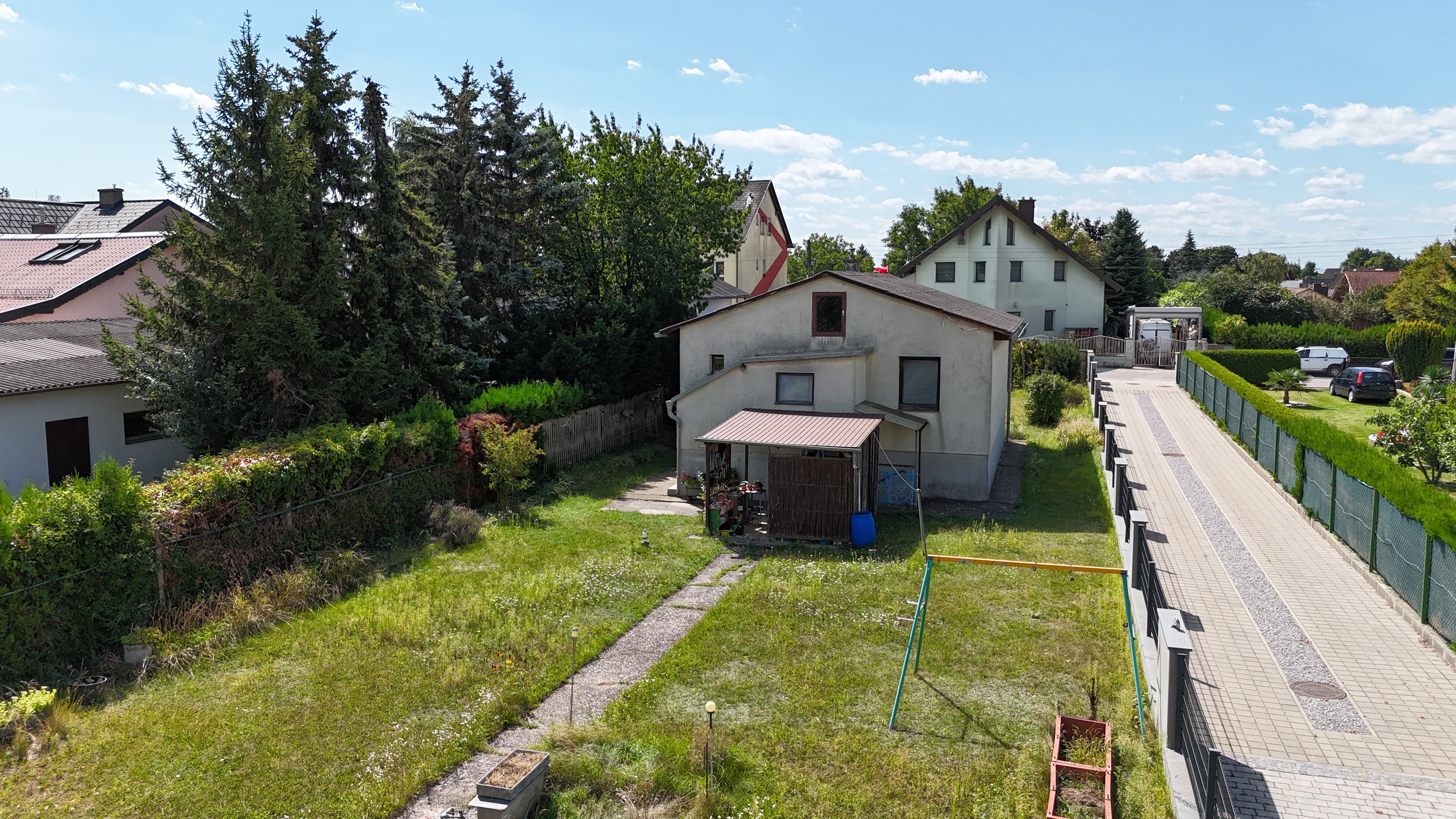 1156 m2 Grundstücksfläche mit Altbestand I Nahe S-Bahn I Ruhige Lage I Nahversorger fußläufig erreichbar