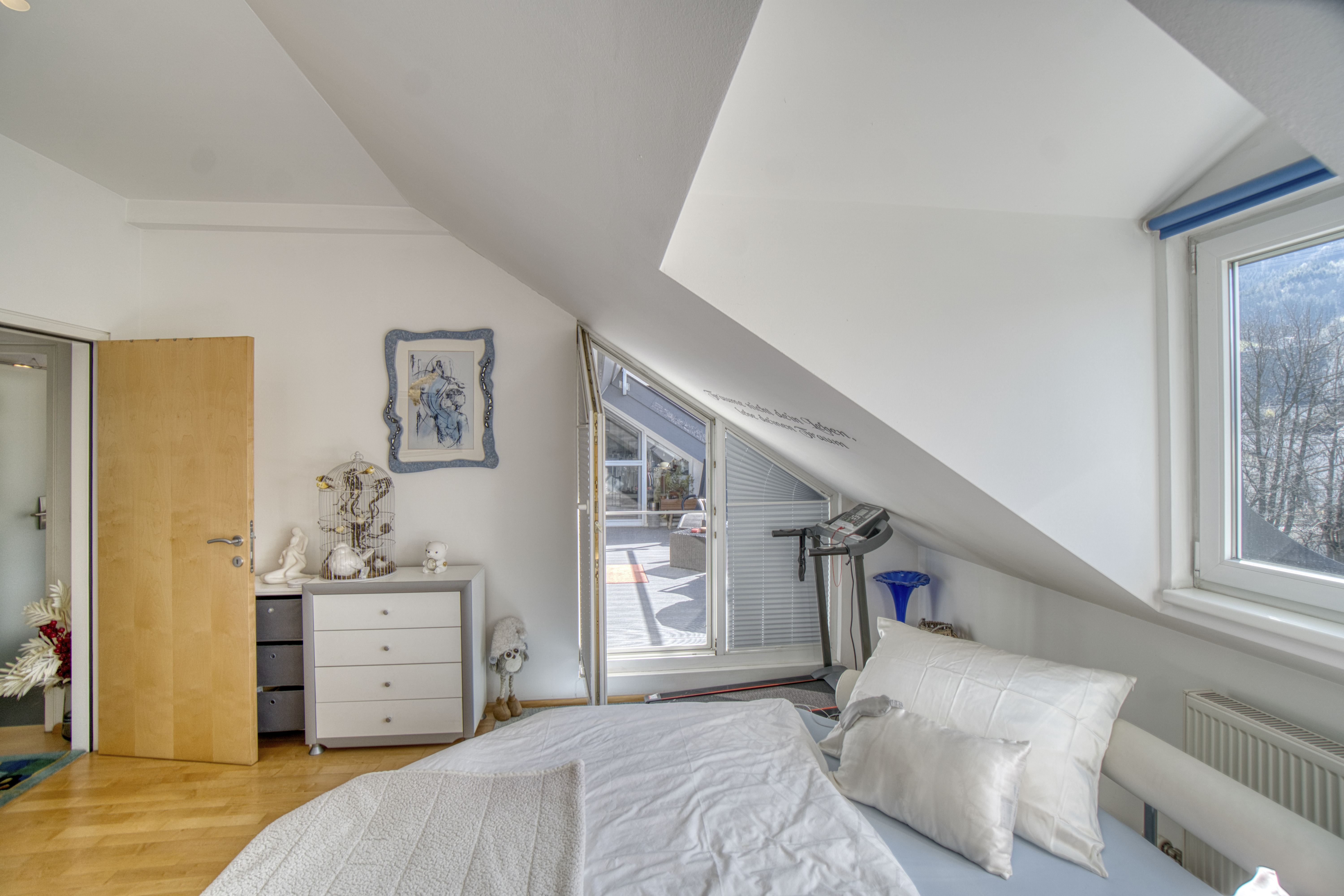 Charmante 4 Zimmer Dachgeschosswohnung mit Terrasse und Bergblick in Schwaz /  / 6130&nbsp;Schwaz / Bild 4