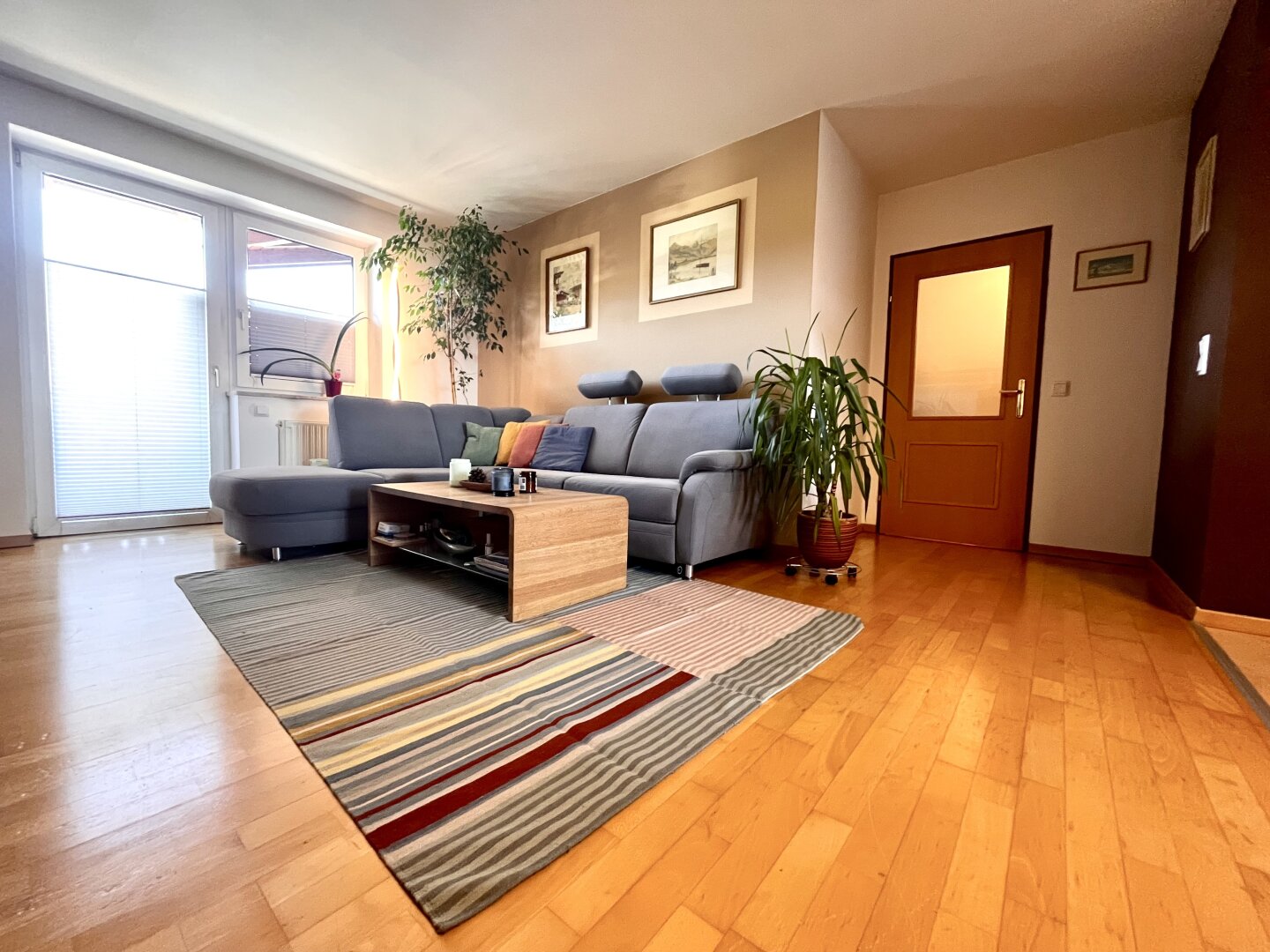 Thalgau: Charmante 4-Zimmer-Wohnung mit zwei Balkonen und ausbauf�higem Dachboden