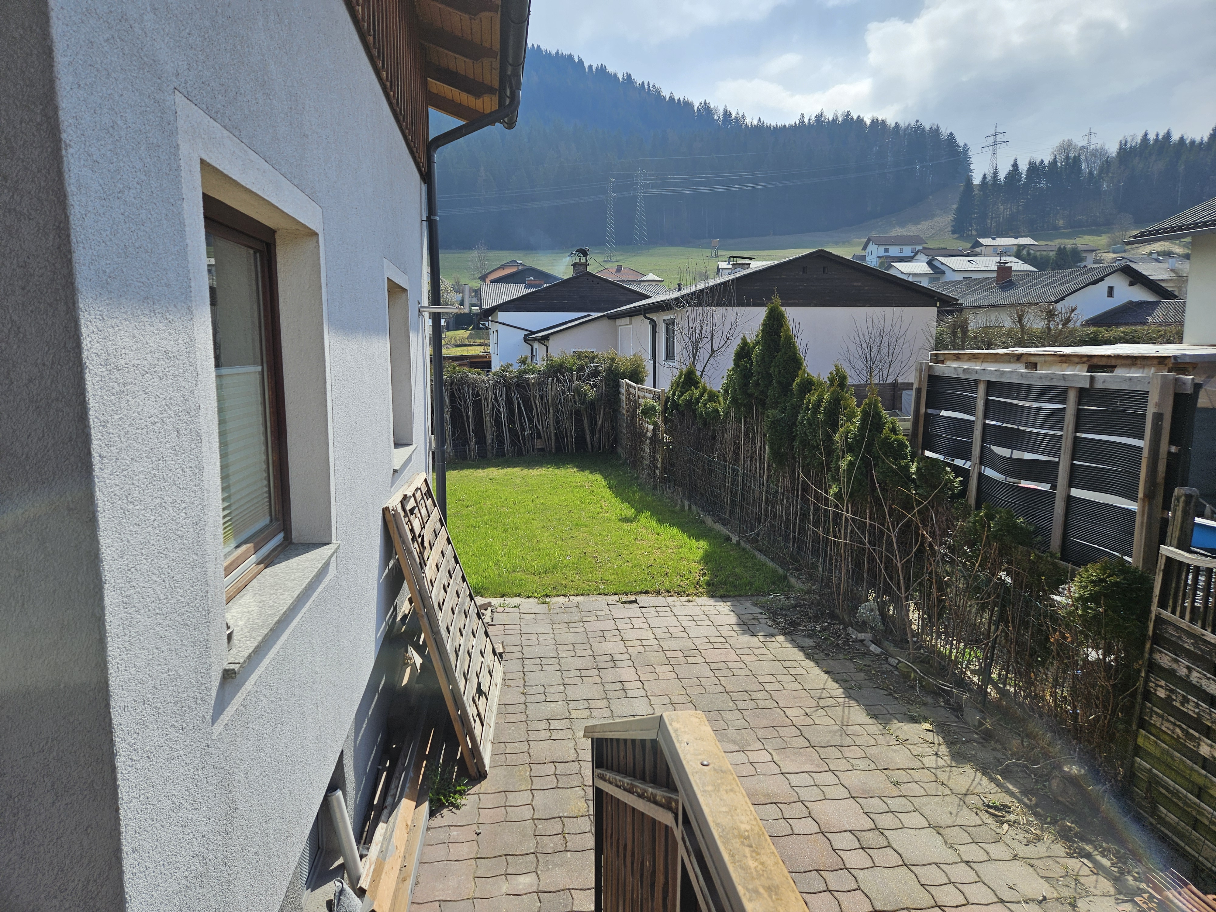 Lichtdurchflutete 3 - Zimmer Wohnung mit separtem Eingang und Eigengarten in ruhiger Siedlungslage  /  / 8793&nbsp;Trofaiach / Bild 4