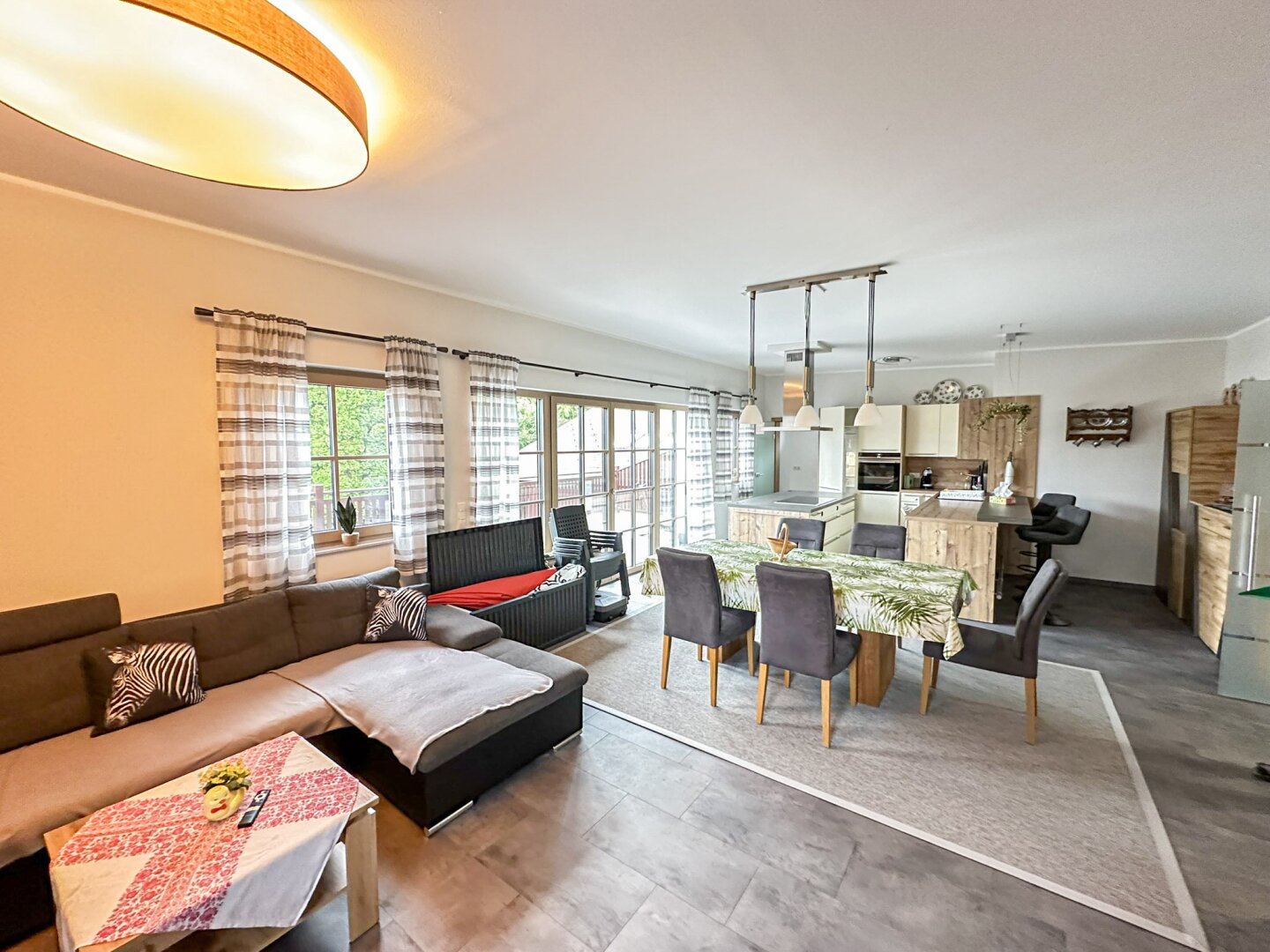 Neuwertige 3-Zimmer-Eigentumswohnung mit gro�er Terrasse & Garten /  / 4693&nbsp;Desselbrunn / Bild 1