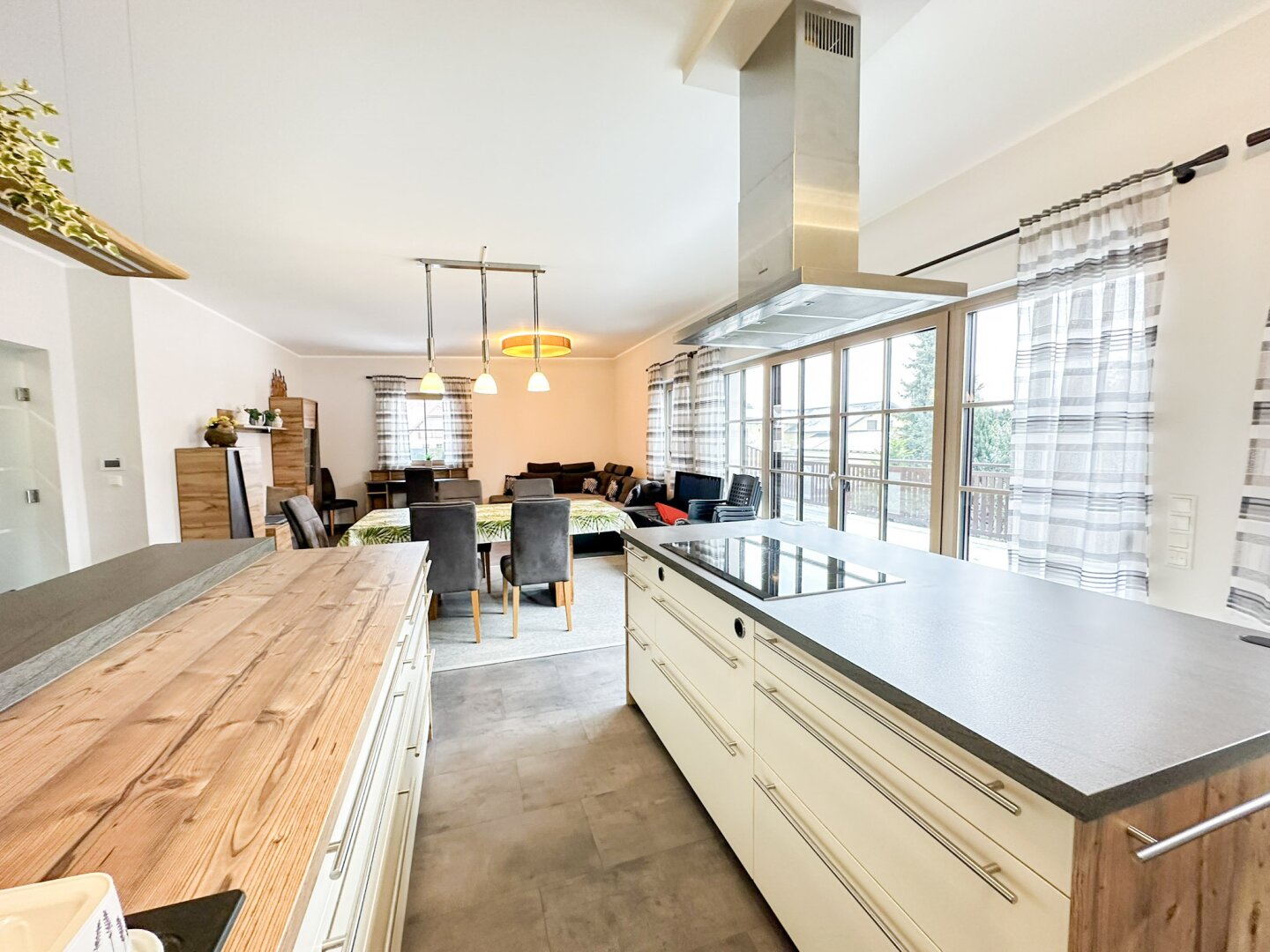 Neuwertige 3-Zimmer-Eigentumswohnung mit gro�er Terrasse & Garten /  / 4693&nbsp;Desselbrunn / Bild 6