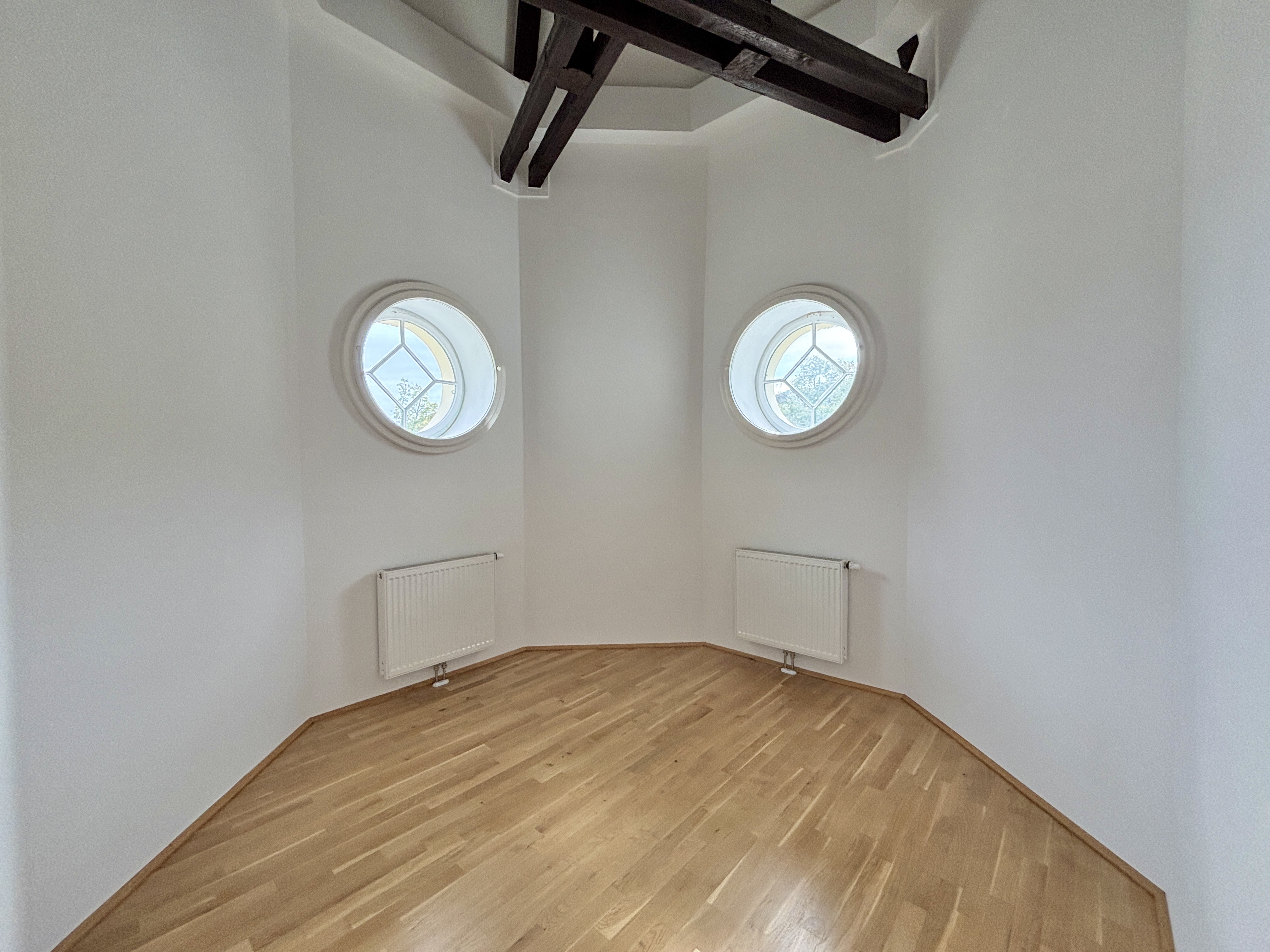 Adventsaktion: Provisionsfrei! Dachgeschoss-Turm-Wohnung in einer historischen Altbau-Villa mit 5 Meter Raumhhe | Lift I  /  / 2500 Baden / Bild 2