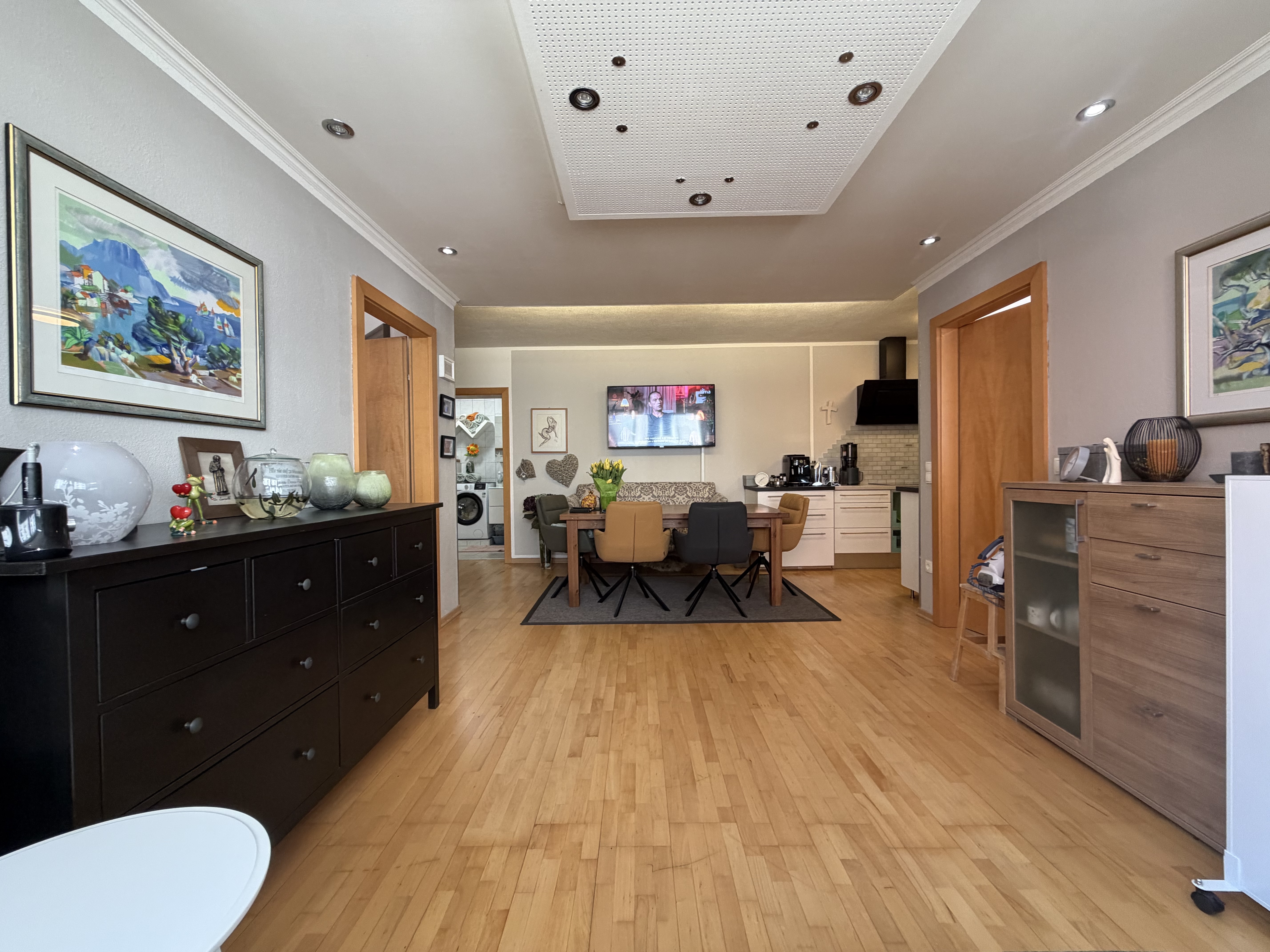 Toll geschnittene Wohnung mit zwei Schlafzimmern in zentraler Lage! /  / 6020&nbsp;Innsbruck / Bild 1