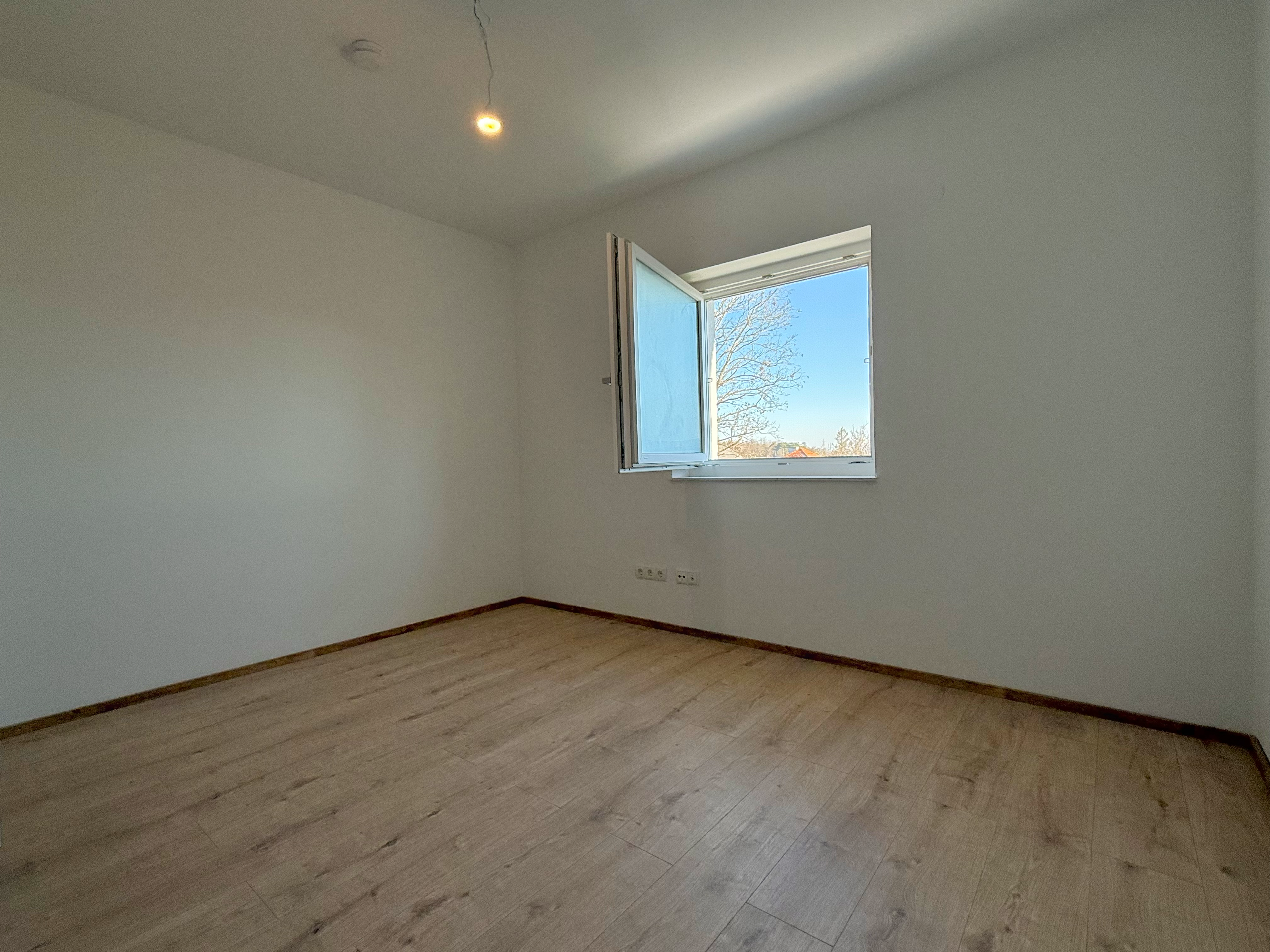 Moderne Doppelhaushlfte in Grnlage mit Dachterrasse und Wienblick /  / 2344 Maria Enzersdorf / Bild 5