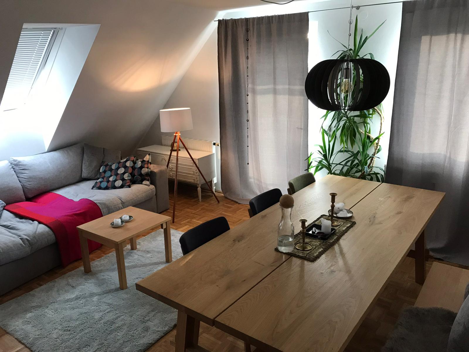Gepflegte Dachgescho�wohnung in Ruhelage mit S�dwestbalkon in Salzburg! /  / 5020&nbsp;Salzburg / Bild 1