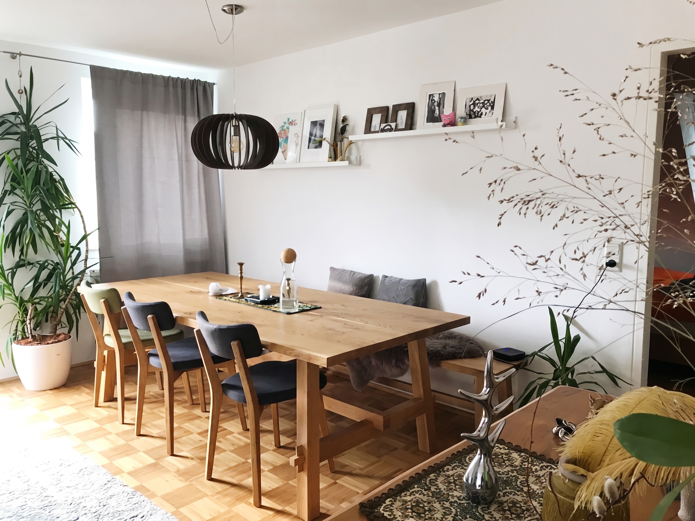 Gepflegte Dachgescho�wohnung in Ruhelage mit S�dwestbalkon in Salzburg!