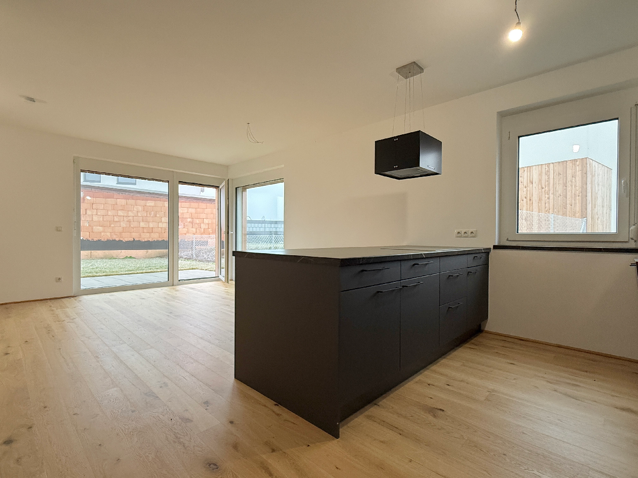 Bezugsfertig I Doppelhaush�lfte I ca. 100m� Garten I Stellpl�tze vor der T�r I Luftw�rmepumpe /  / 3591&nbsp;Altenburg / Bild 1