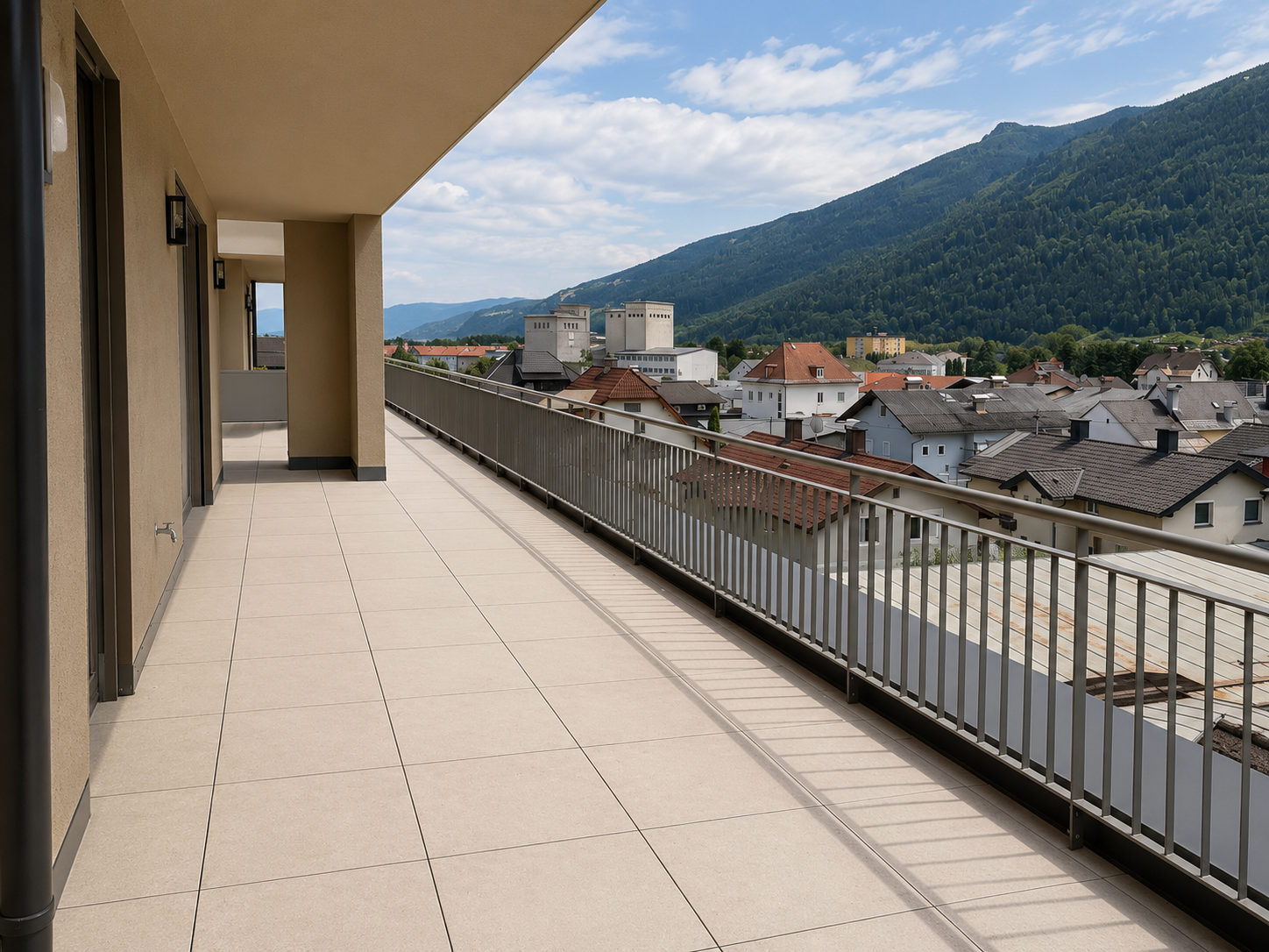 Gro�z�giges Wohnen �ber den D�chern von Spittal an der Drau