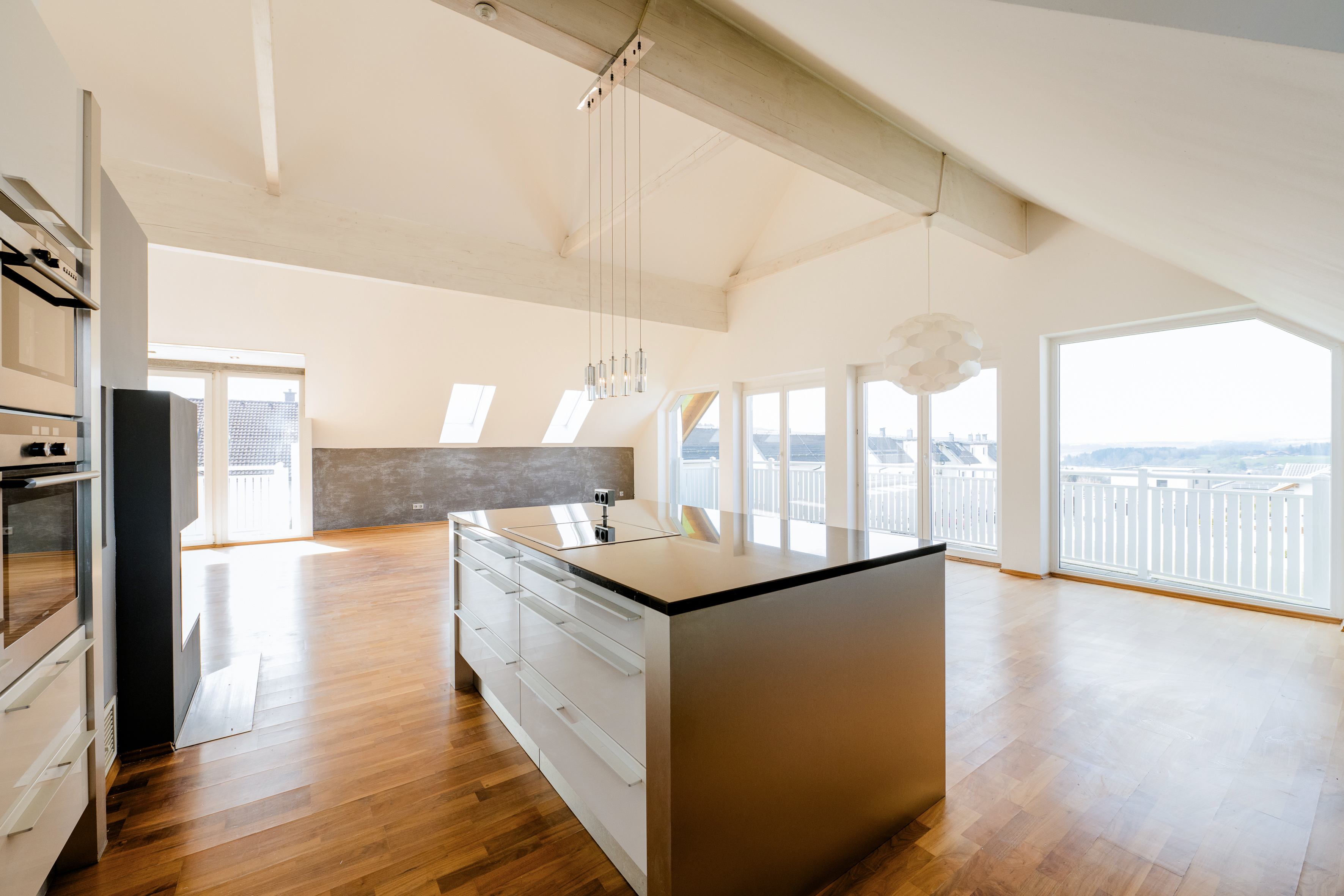 Neumarkt am Wallersee: Dachgeschosswohnung mit beeindruckender Raumh�he /  / 5202&nbsp;Neumarkt am Wallersee / Bild 5