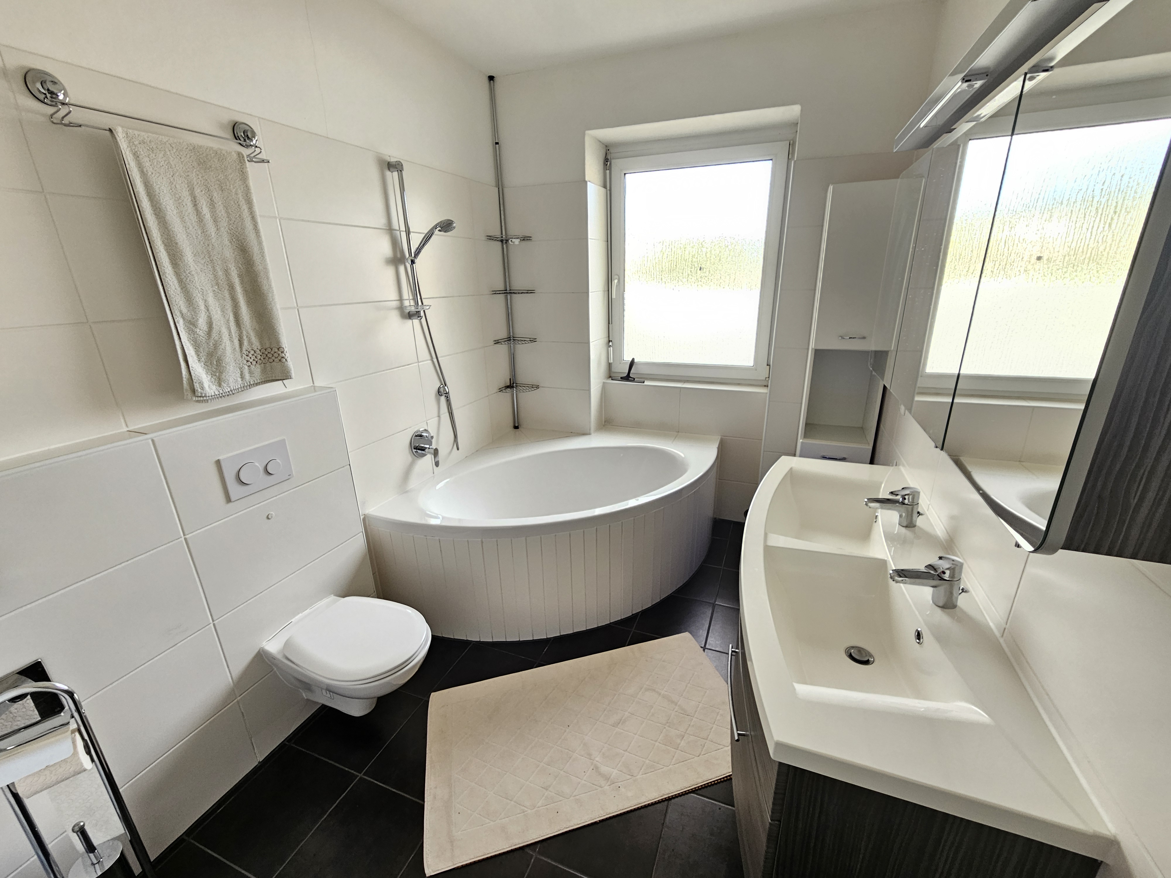 Familienhit! Traumhafte 4 - Zimmer Wohnung mit 63 m� s�dseitiger Terrasse und Carport  /  / 8700&nbsp;Leoben / Bild 7