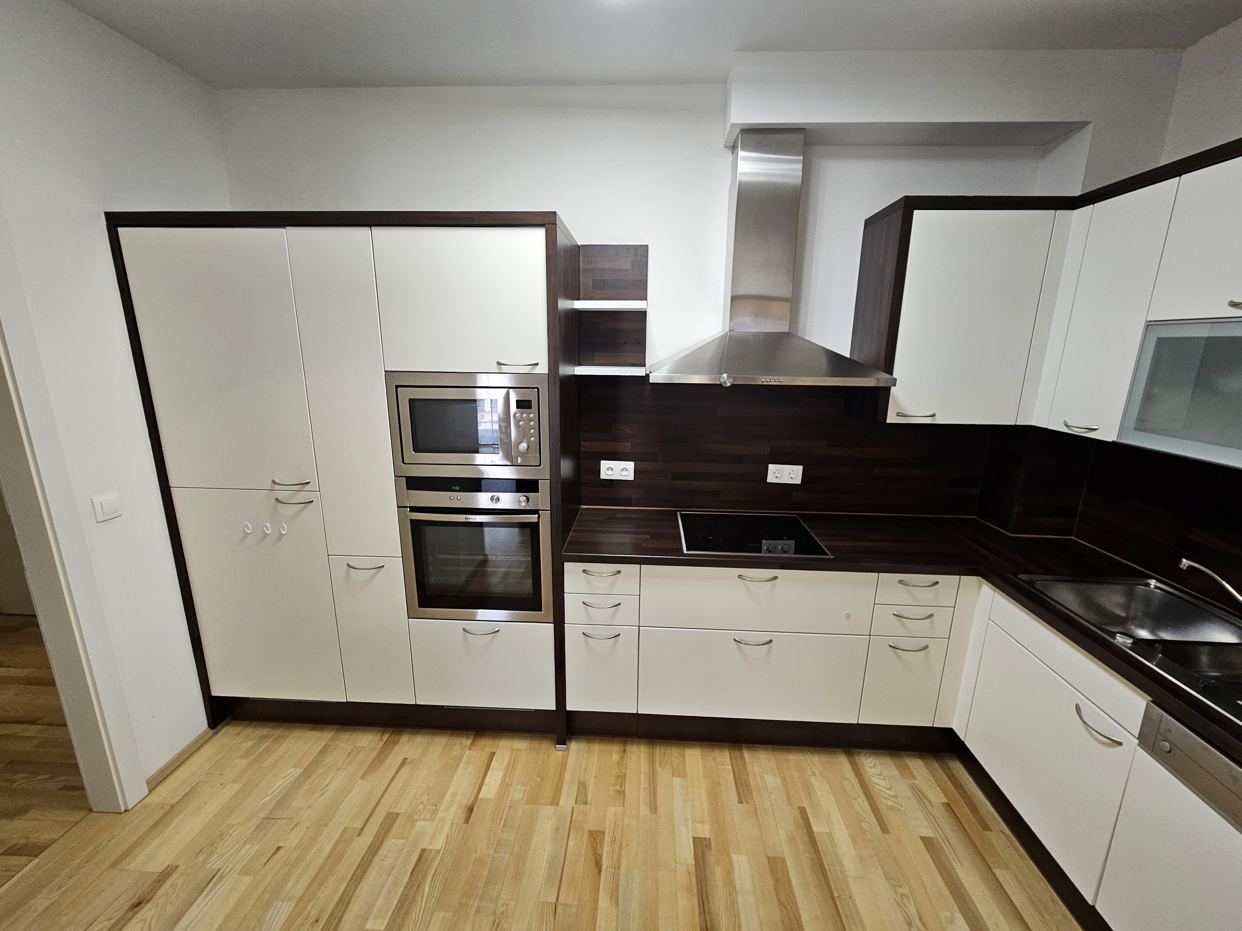 Familienhit! Traumhafte 4 - Zimmer Wohnung mit 63 m� s�dseitiger Terrasse und Carport  /  / 8700&nbsp;Leoben / Bild 2
