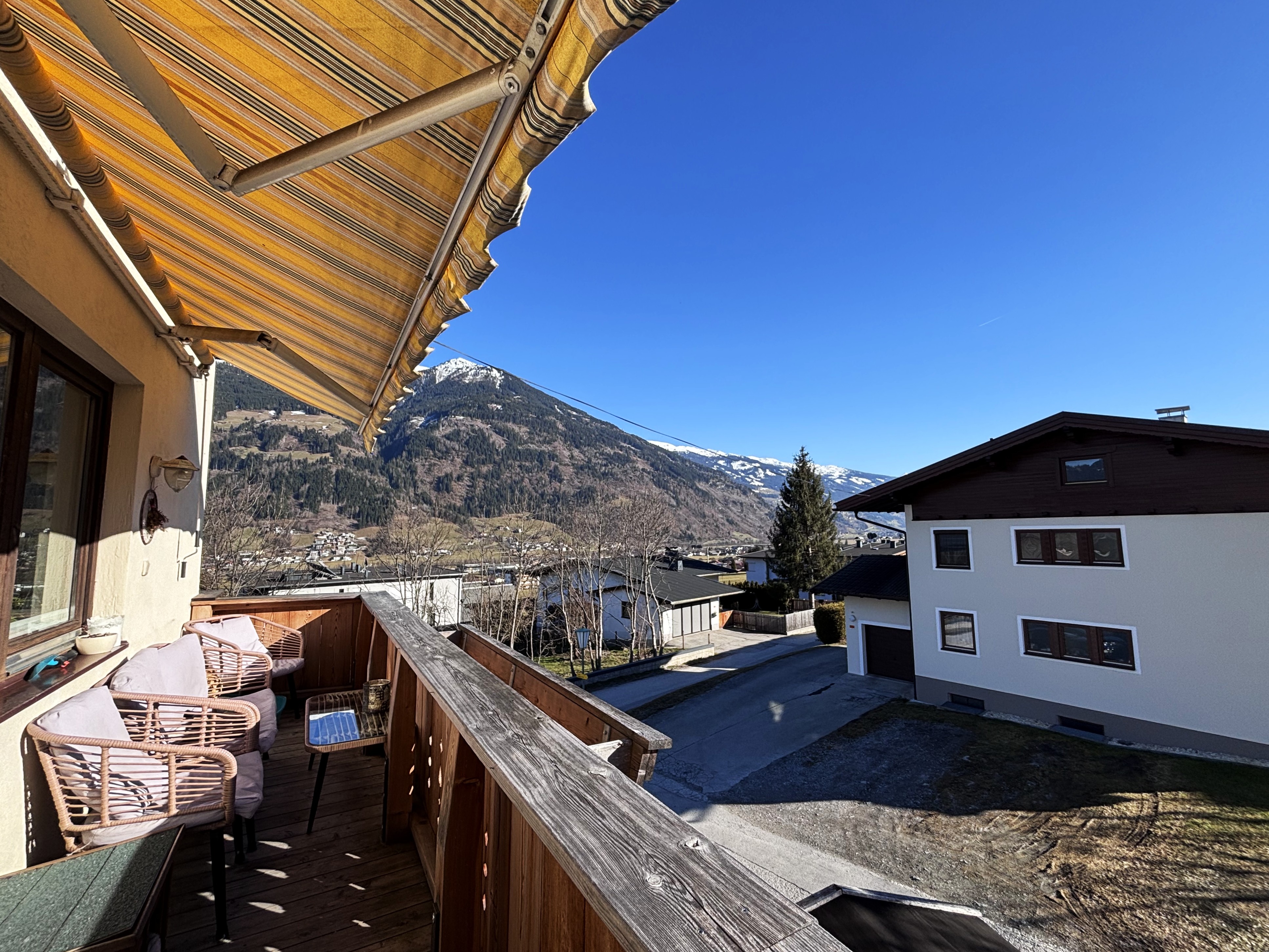 Helle 3 Zimmer Wohnung mit Balkon und Garage in ruhiger Lage in F�gen /  / 6263&nbsp;F�gen / Bild 1