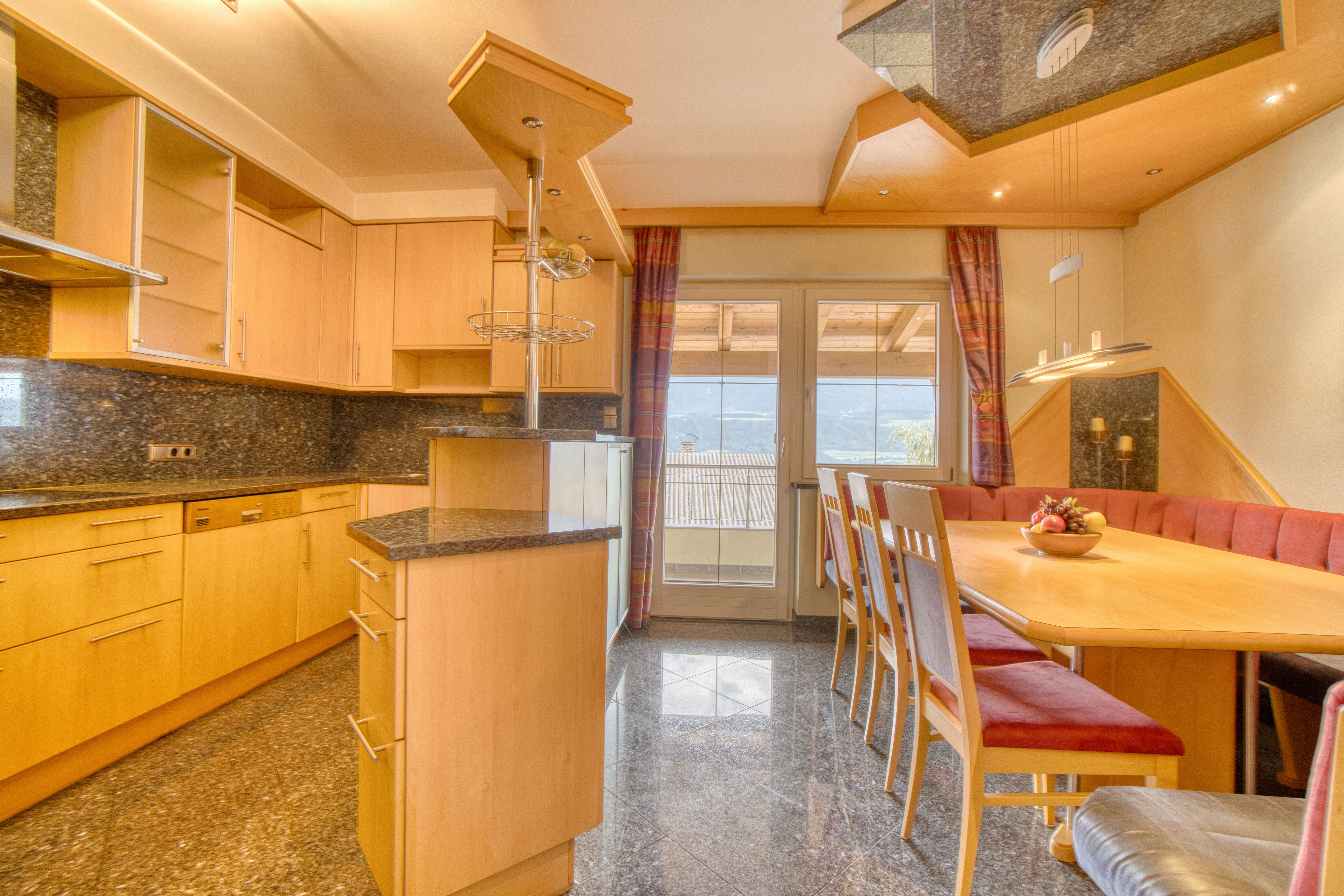 Dachgeschosswohnung mit unverbaubarem Weitblick /  / 6065&nbsp;Thaur / Bild 4