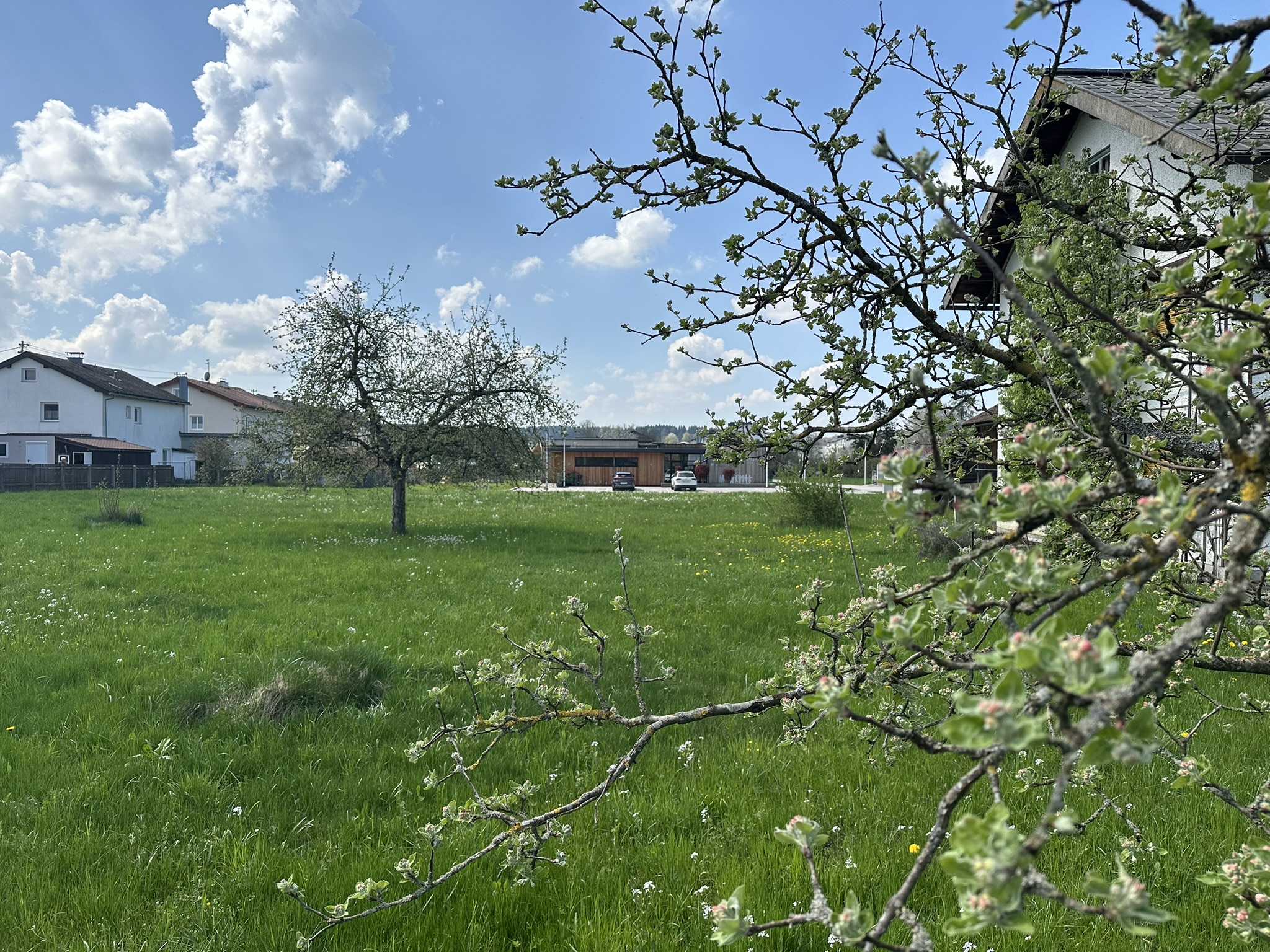 Traumhaftes Grundst�ck in Ruhelage in Mattighofen