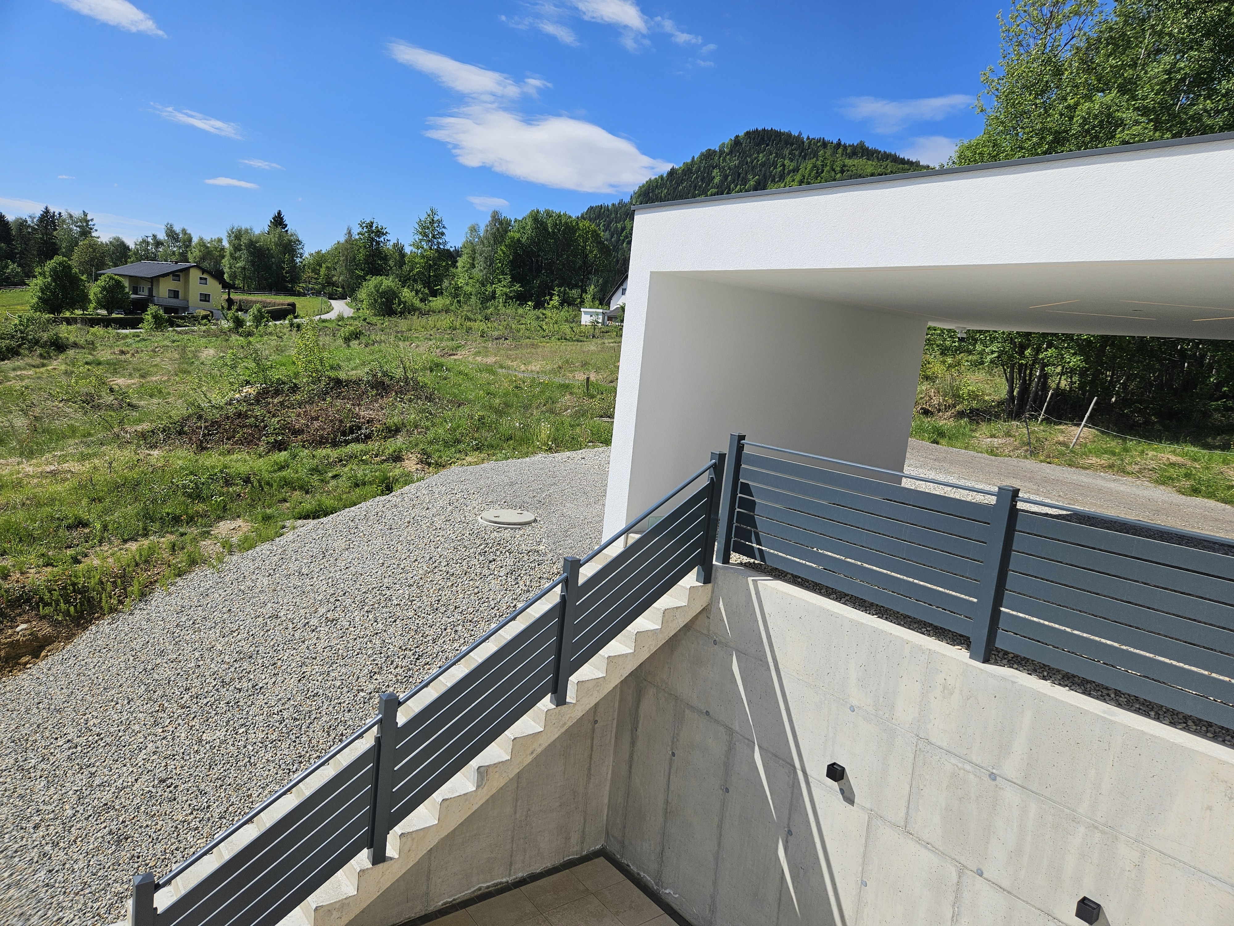 MODERN LIVING - Neuwertige Doppelhaush�lfte mit 2 Terrassen und Doppelcarport in ruhiger Aussichtslage  /  / 8605&nbsp;Kapfenberg / Bild 8