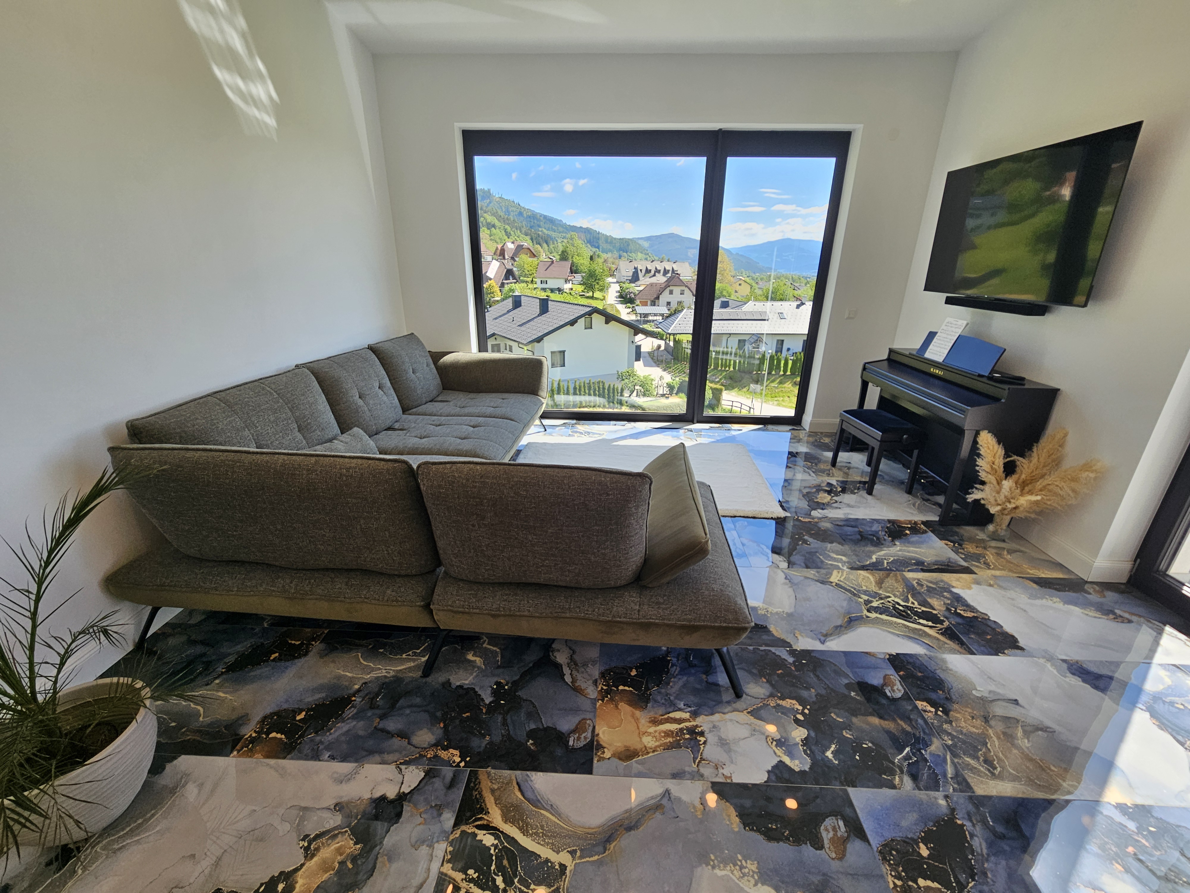 MODERN LIVING - Neuwertige Doppelhaush�lfte mit 2 Terrassen und Doppelcarport in ruhiger Aussichtslage  /  / 8605&nbsp;Kapfenberg / Bild 9