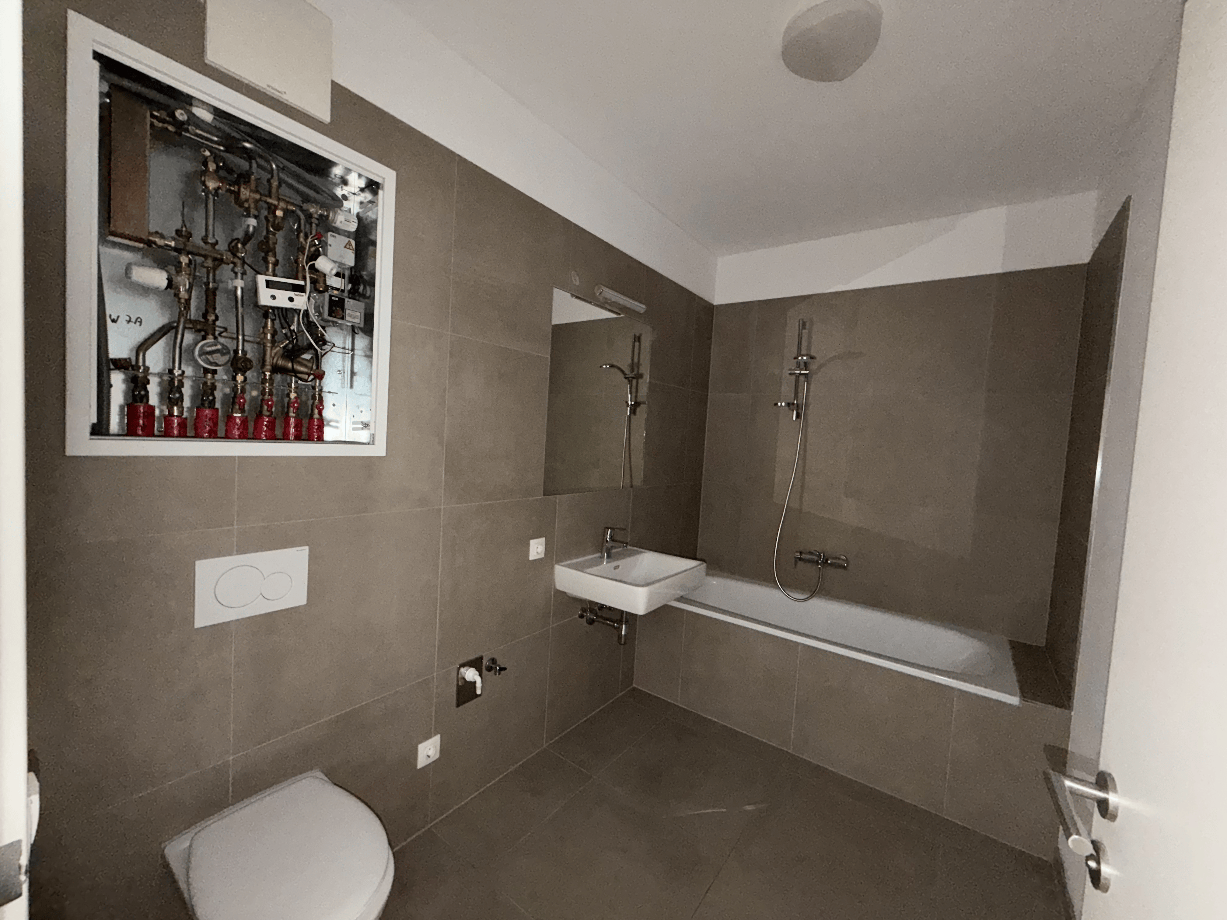 Neuwertige 3 Zimmer Wohnung mit gro�er S�dterrasse in Pfaffenhofen /  / 6405&nbsp;Pfaffenhofen / Bild 3