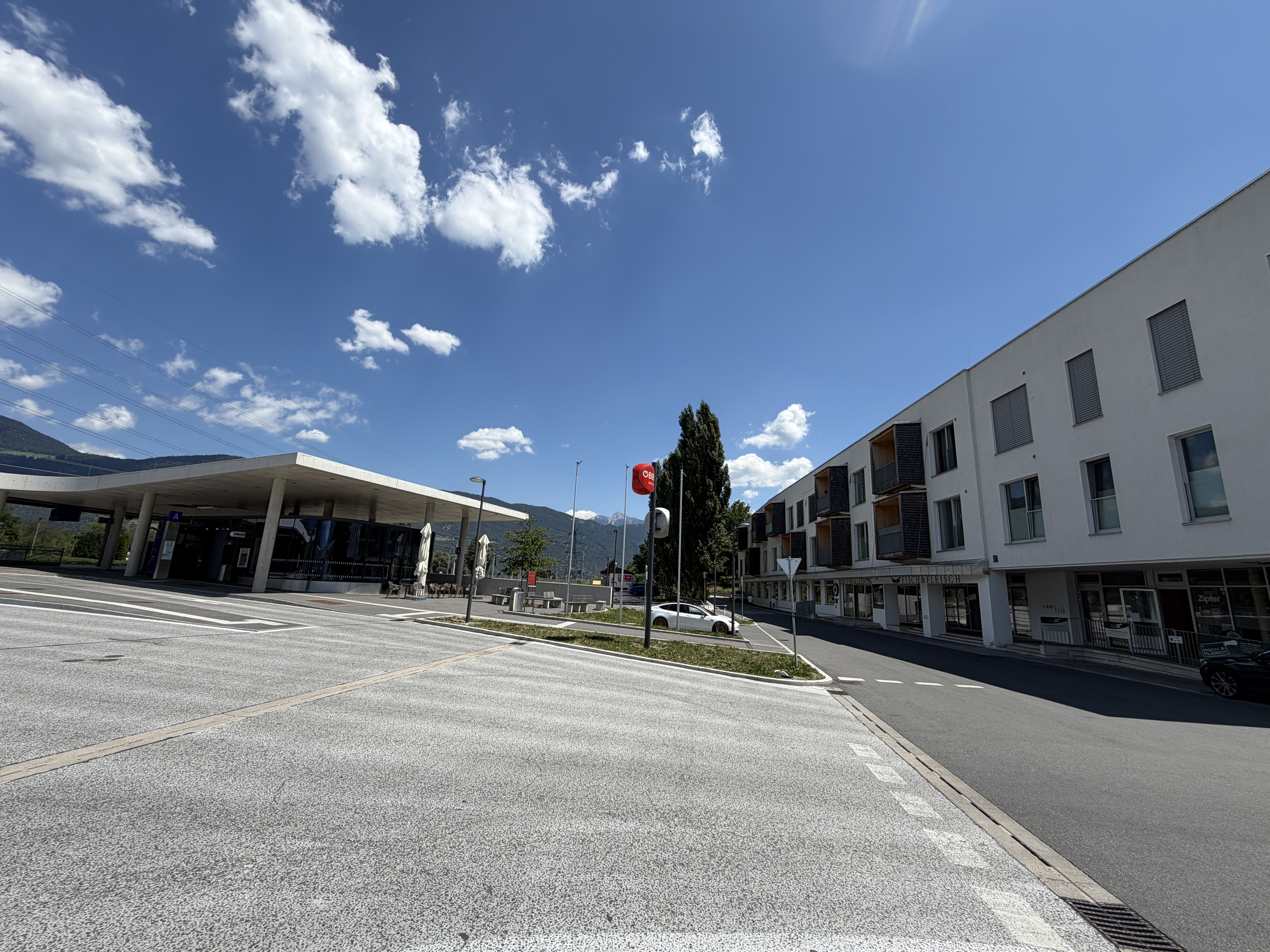 Neuwertige 3 Zimmer Wohnung mit gro�er S�dterrasse in Pfaffenhofen /  / 6405&nbsp;Pfaffenhofen / Bild 5