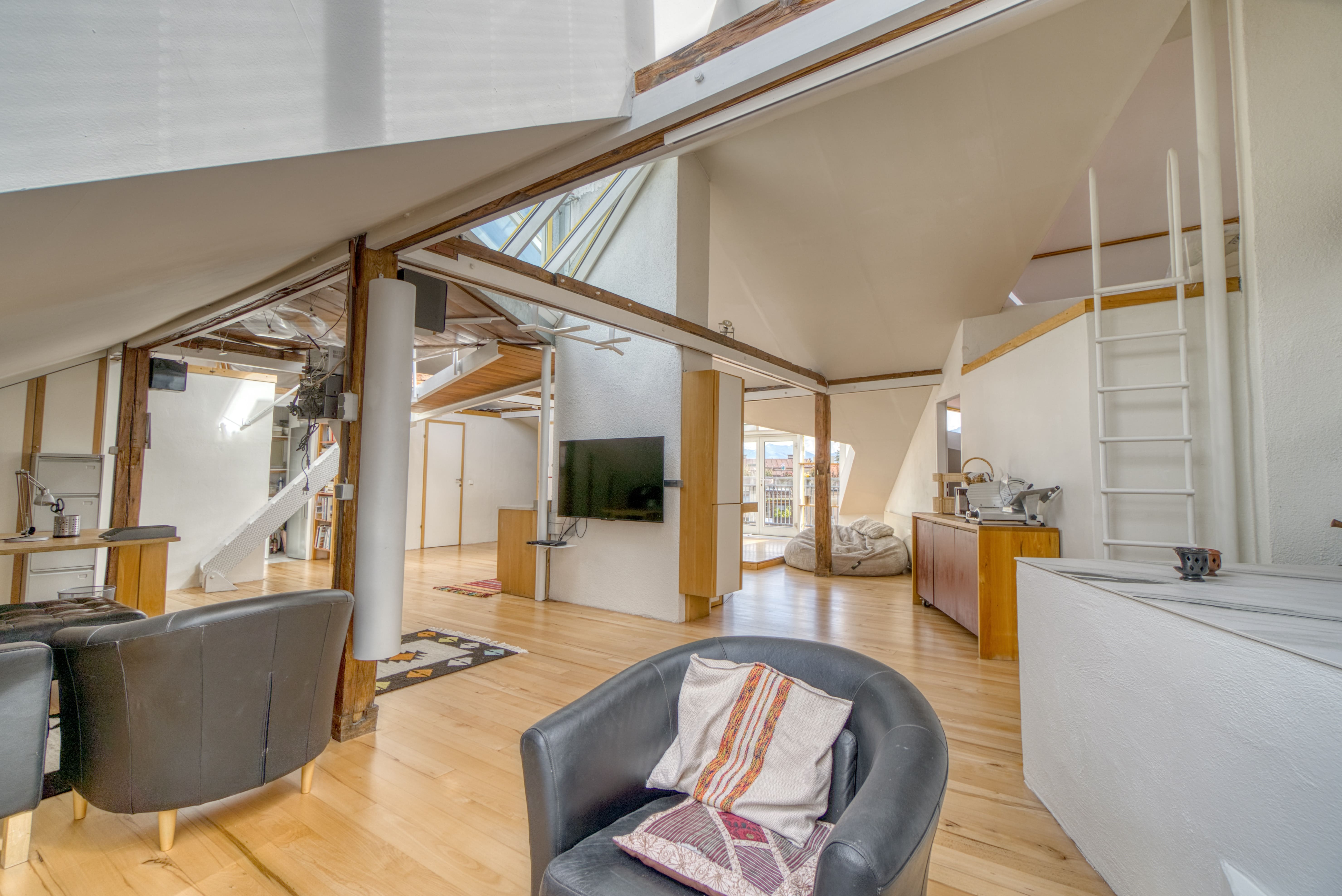 Freiraum �ber den D�chern ? Dachgeschossausbau in der Jahnstra�e /  / 6020&nbsp;Innsbruck / Bild 6
