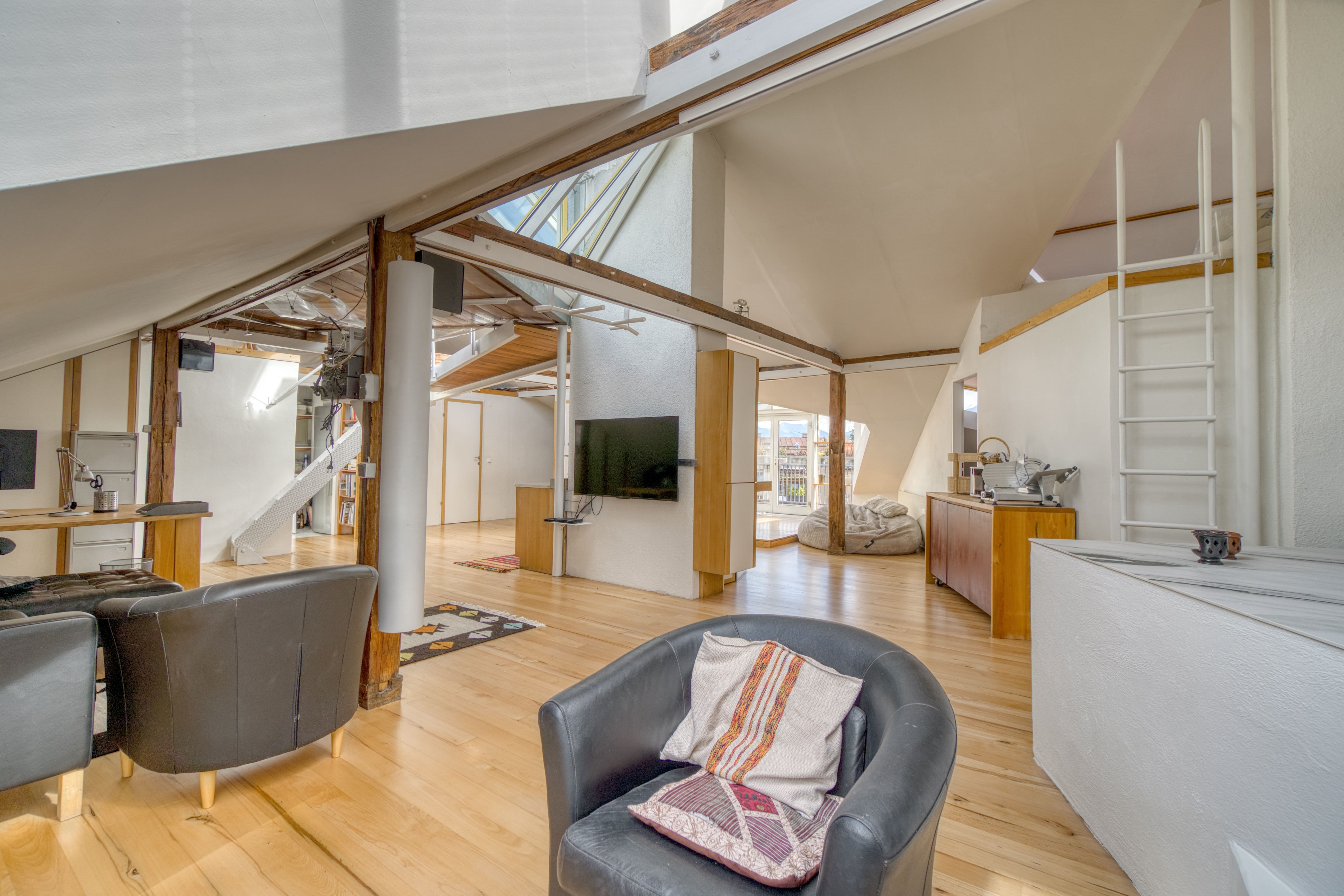 Freiraum �ber den D�chern ? Dachgeschossausbau in der Jahnstra�e /  / 6020&nbsp;Innsbruck / Bild 7