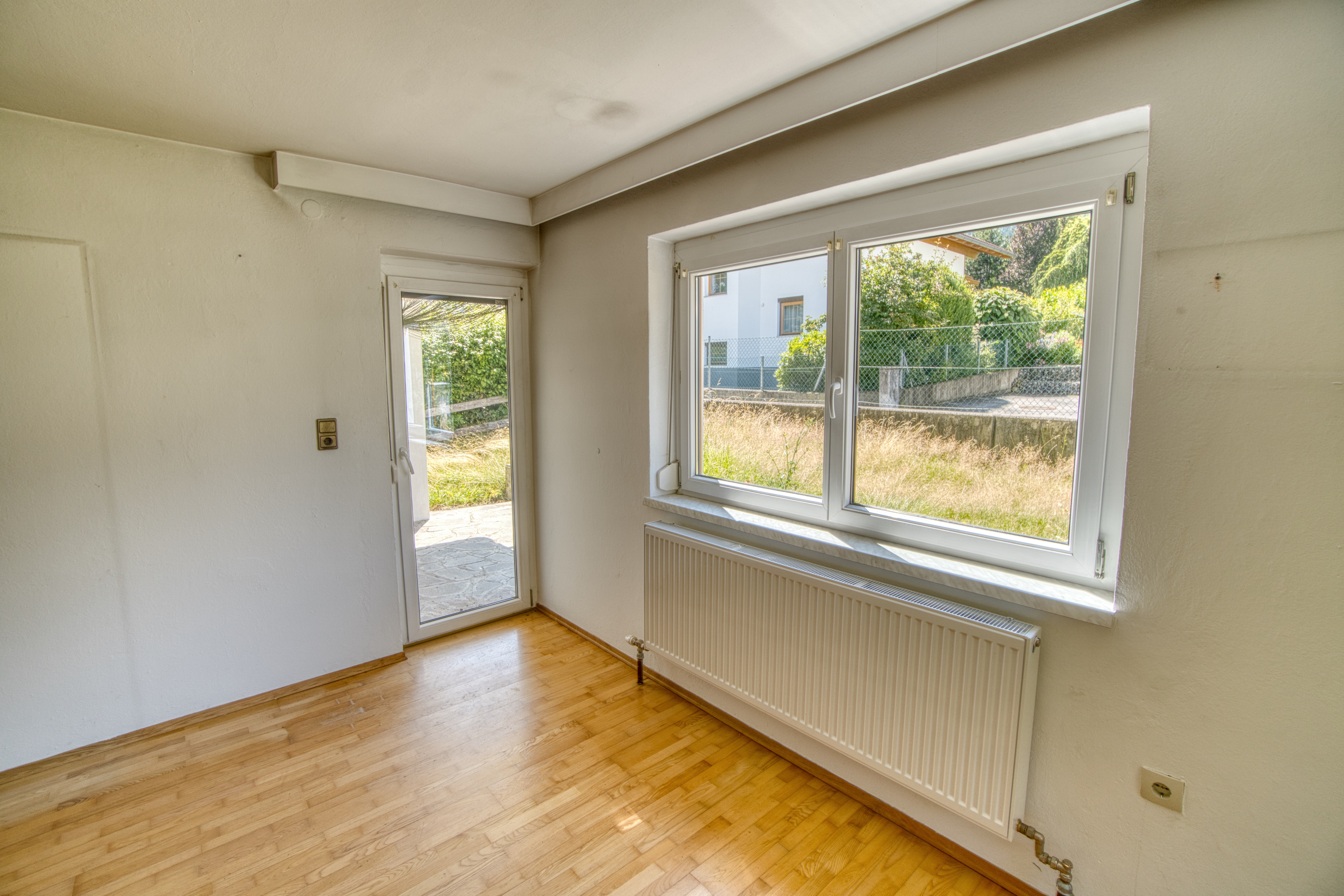 Neuer Preis - Ruhig gelegenes Haus mit zwei separaten Wohnungen /  / 6094&nbsp;Axams / Bild 3